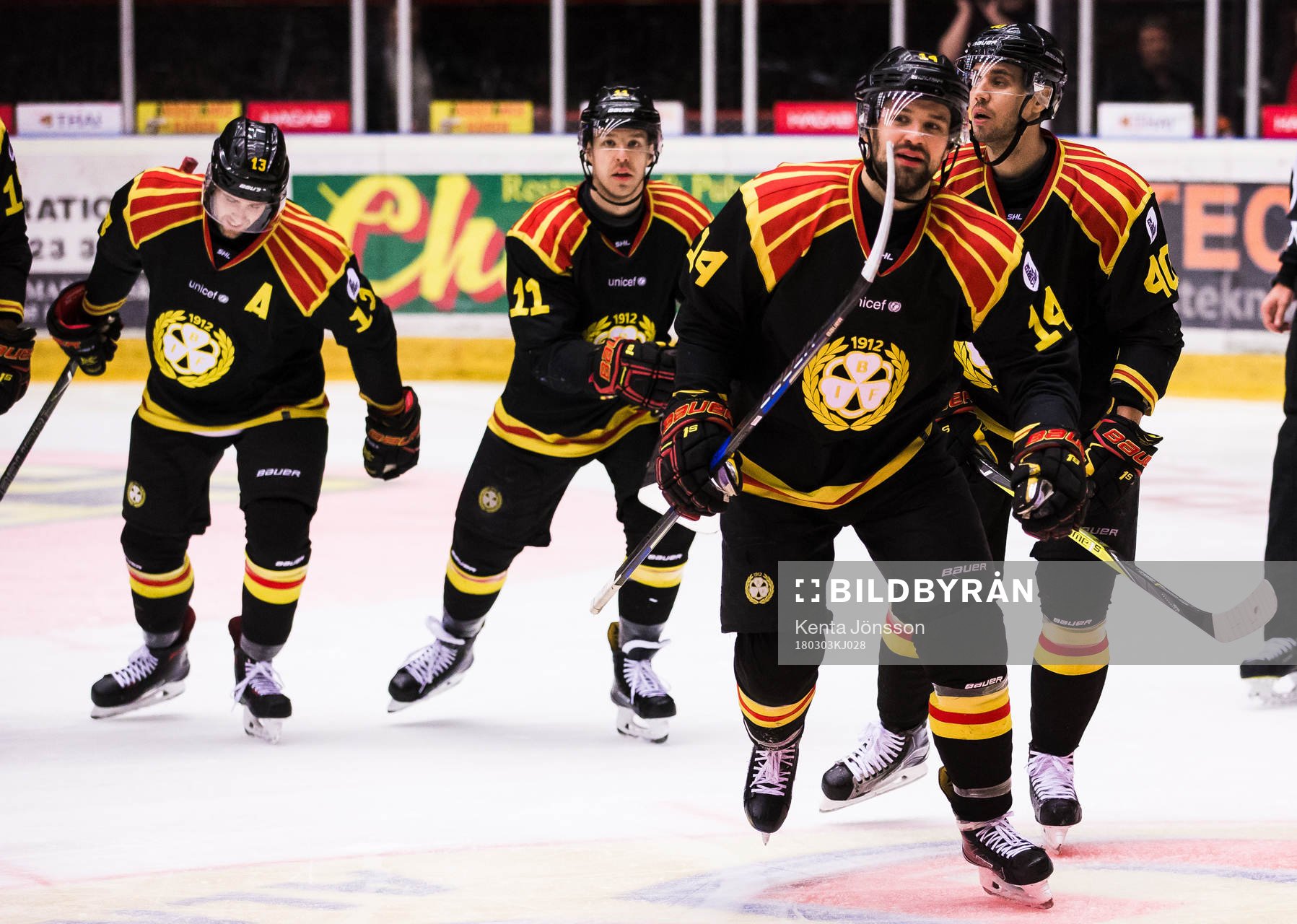 Brynäs Johan Alcén jublar med Jesper Jensen och Kevin