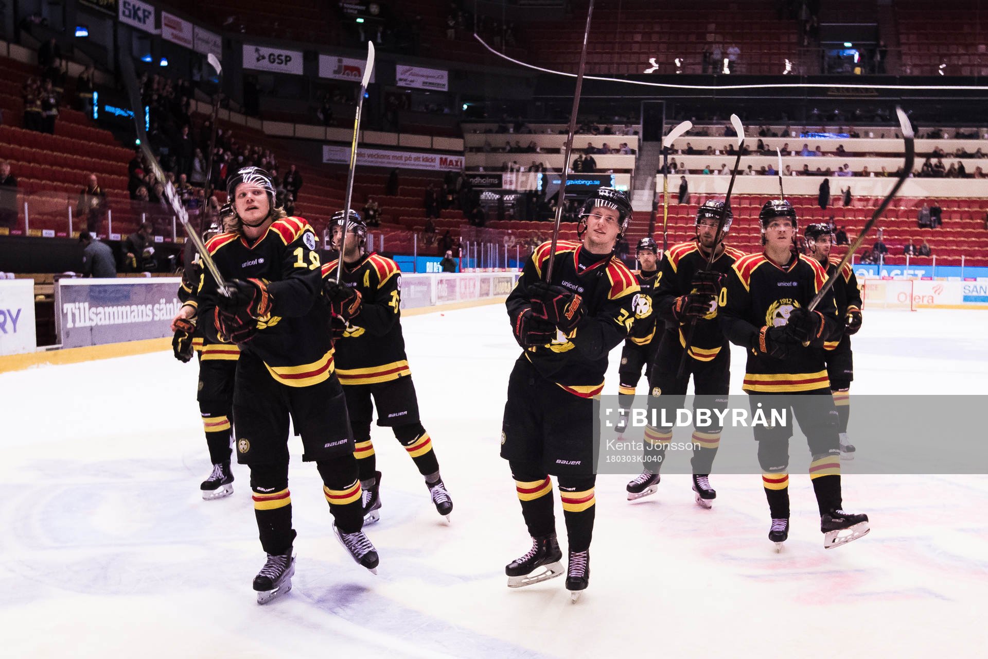 Brynäs spelare jublar