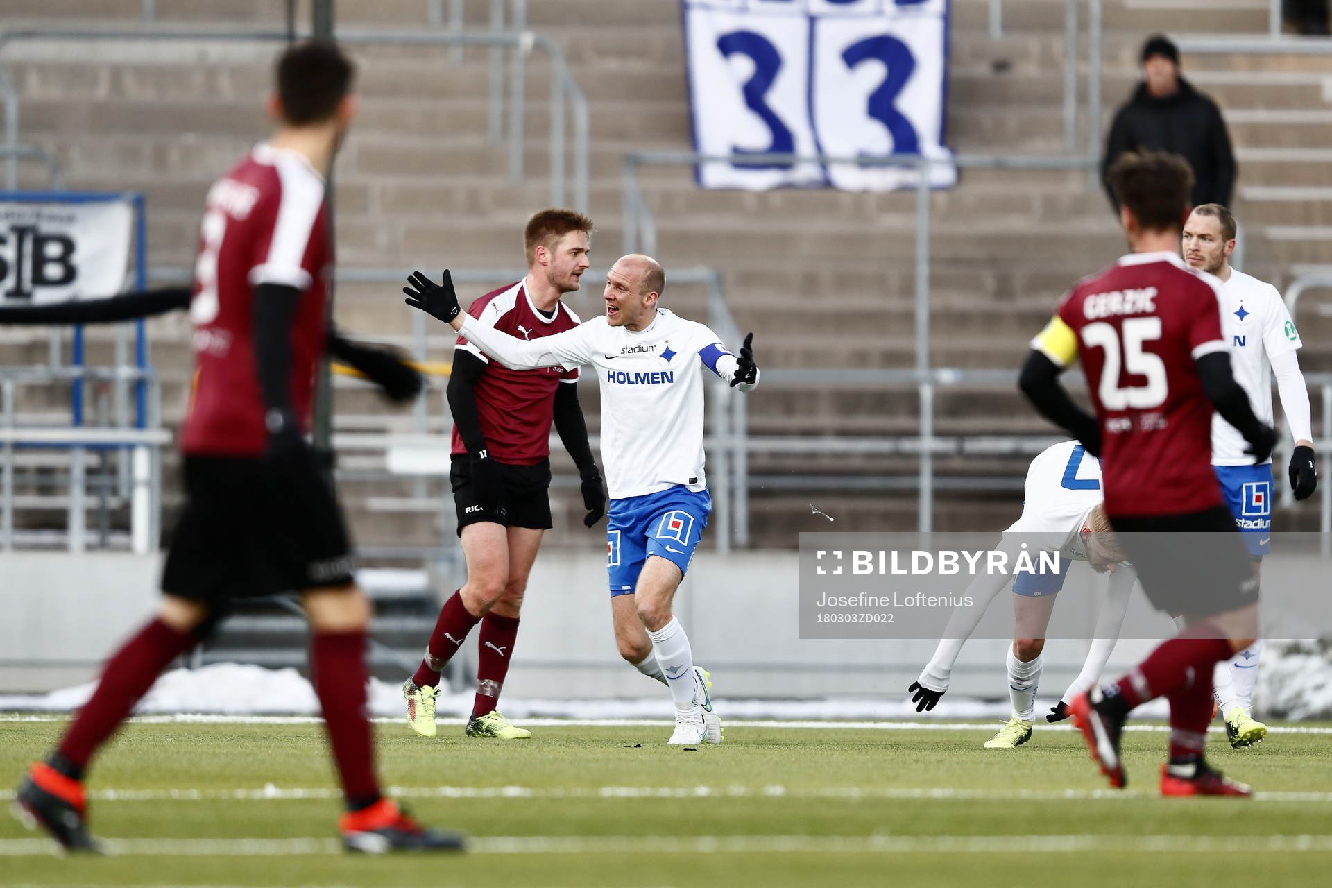 Norrköpings Andreas Johansson reagerar
