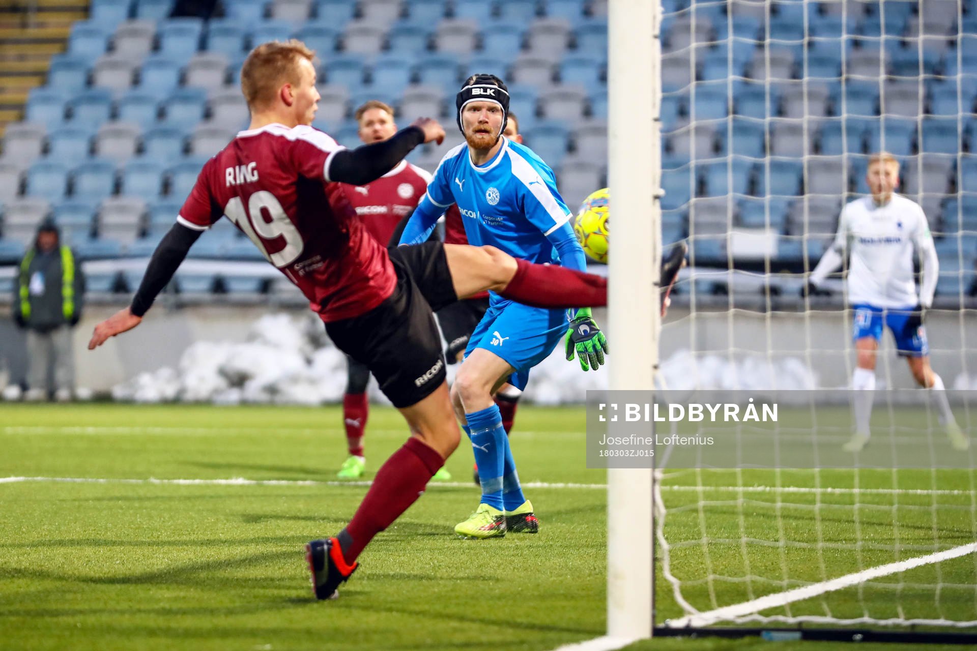 Norrköpings Kalle Holmberg (ej i bild) gör 2-1 bakom