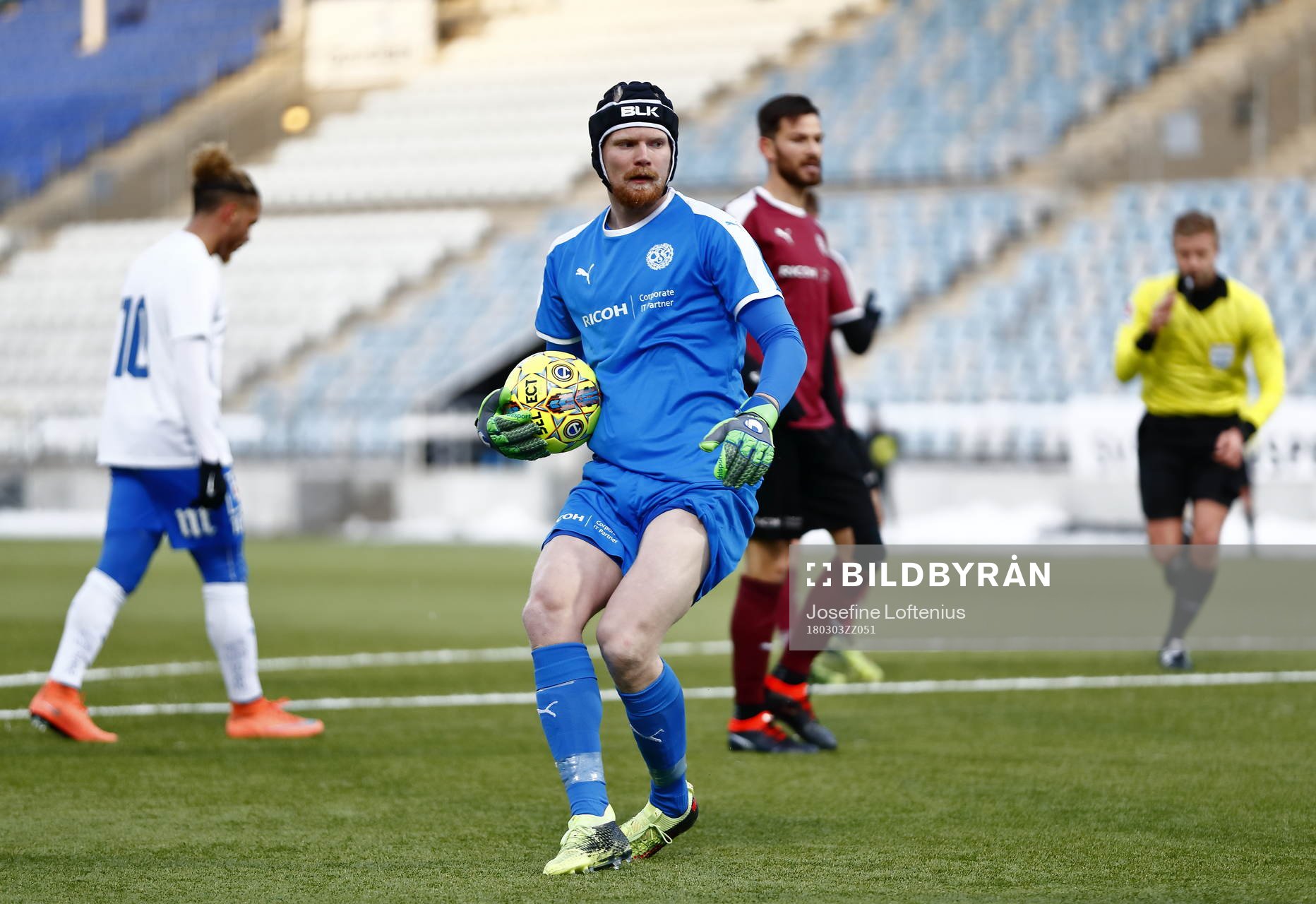 Örebros målvakt Mathias Karlsson