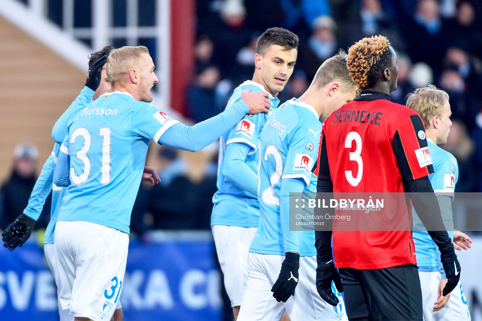 Malmö FFs Alexander Jeremejeff jublar med lagkamrater