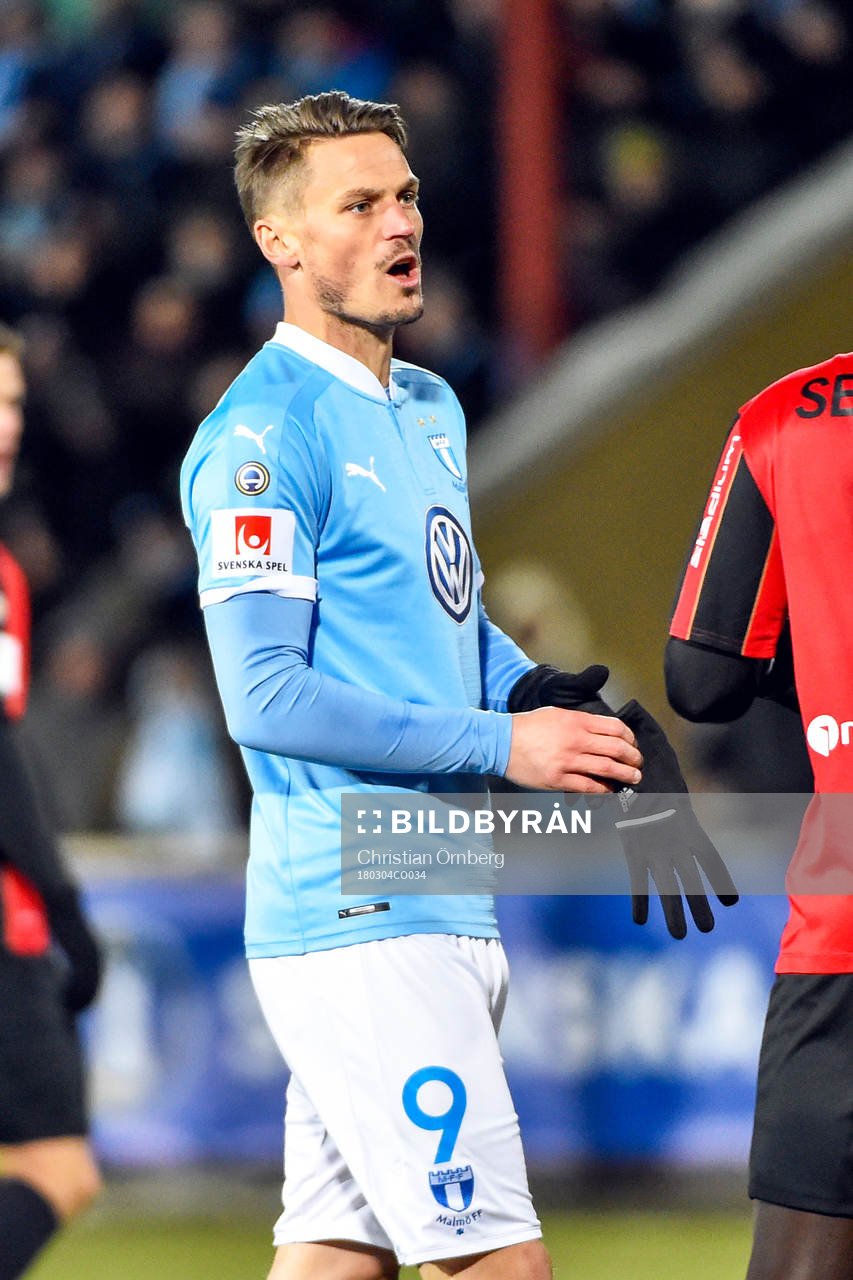 Malmö FFs Markus Rosenberg kommer in