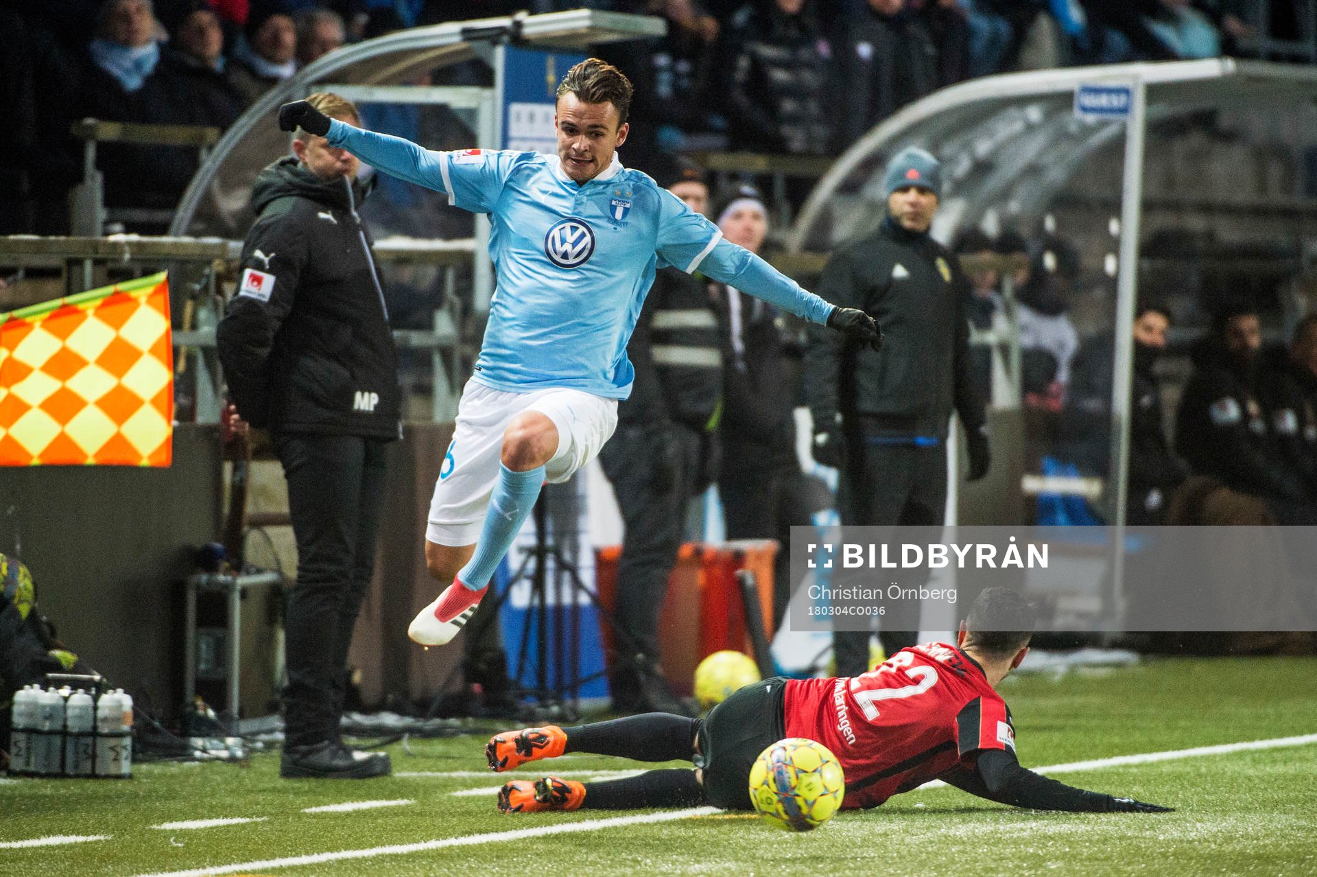Malmö FFs Andreas Vindheim mot Brommapojkarnas Felix Beijmo