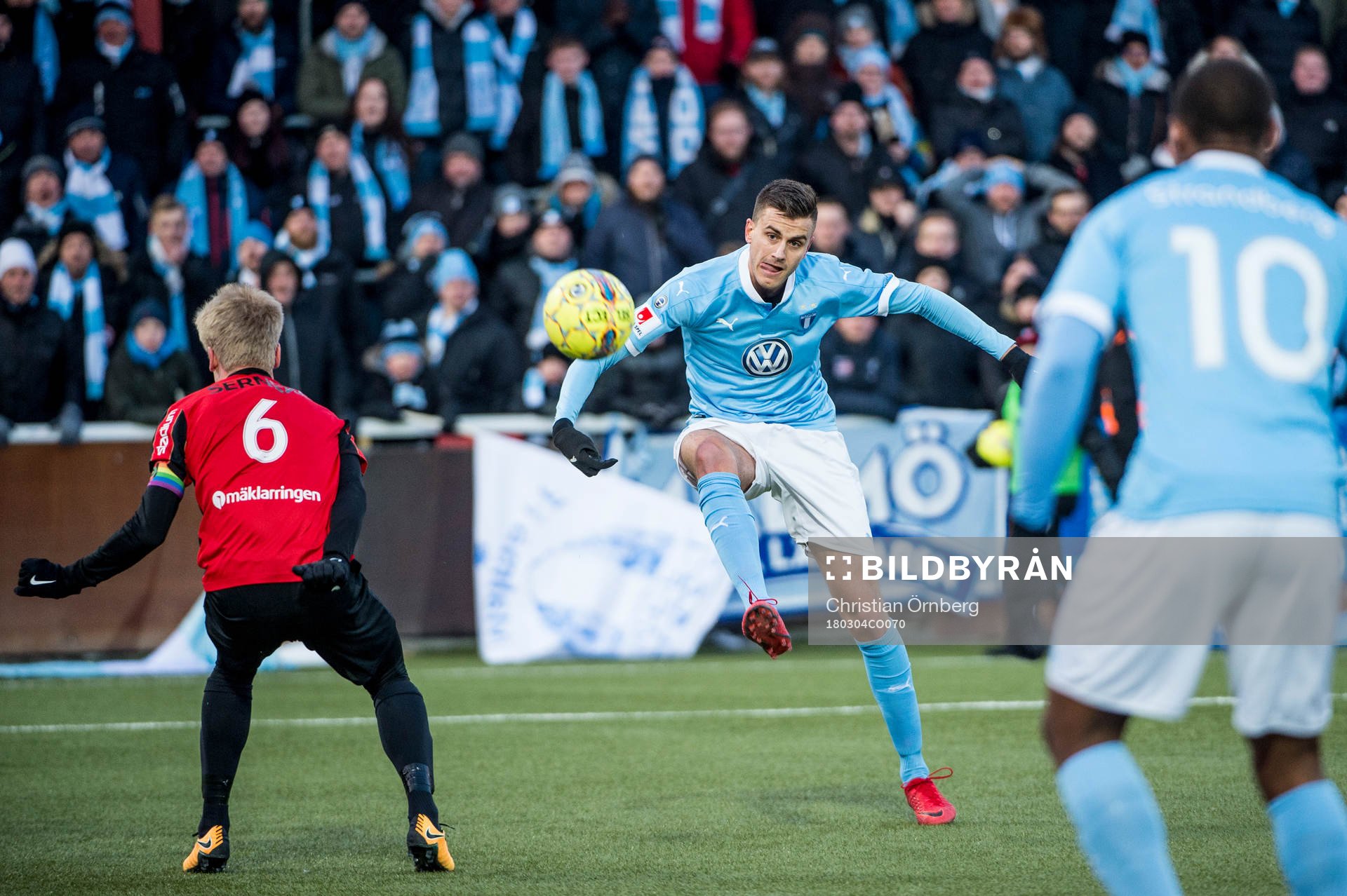 Malmö FFs Alexander Jeremejeff mot Brommapojkarnas Gustav