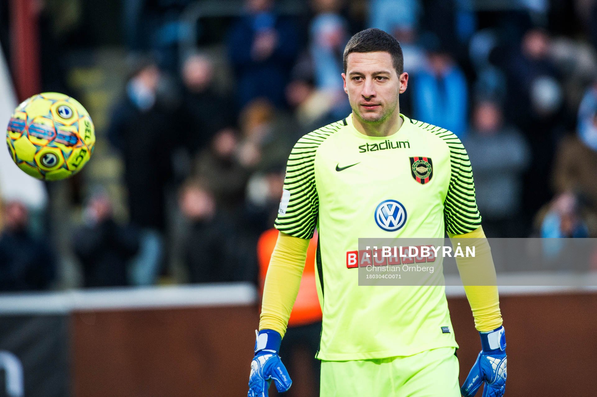 Brommapojkarnas målvakt Nikola Petric