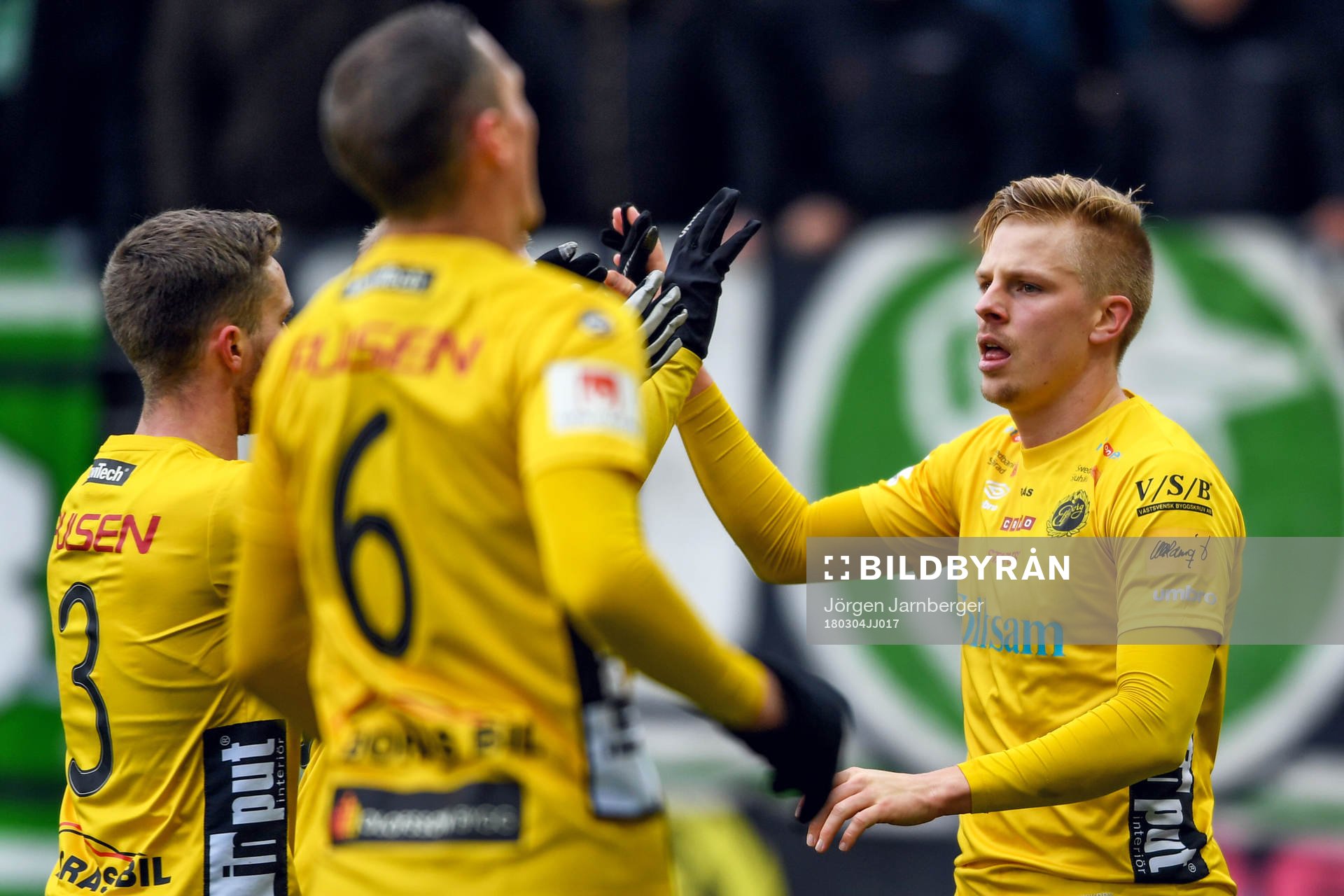 Elfsborgs Per Frick jublar med lagkamrater