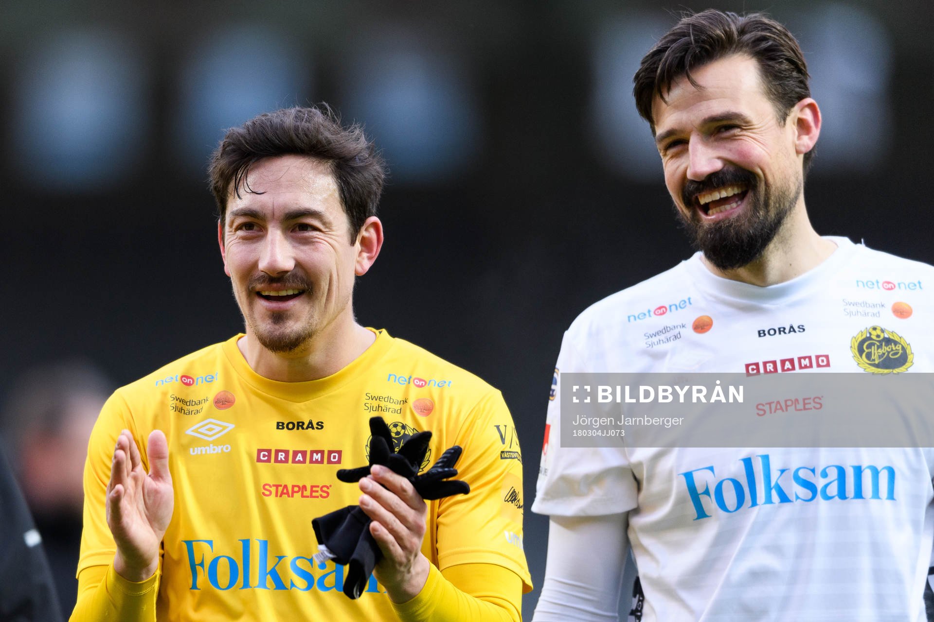 Elfsborgs Stefan Ishizaki och målvakt Kevin Stuhr Ellegaard efter fotbollsmatchen i Svenska cupen mellan Elfsborg och Hammarby den 4 mars 2018 i Borås.
