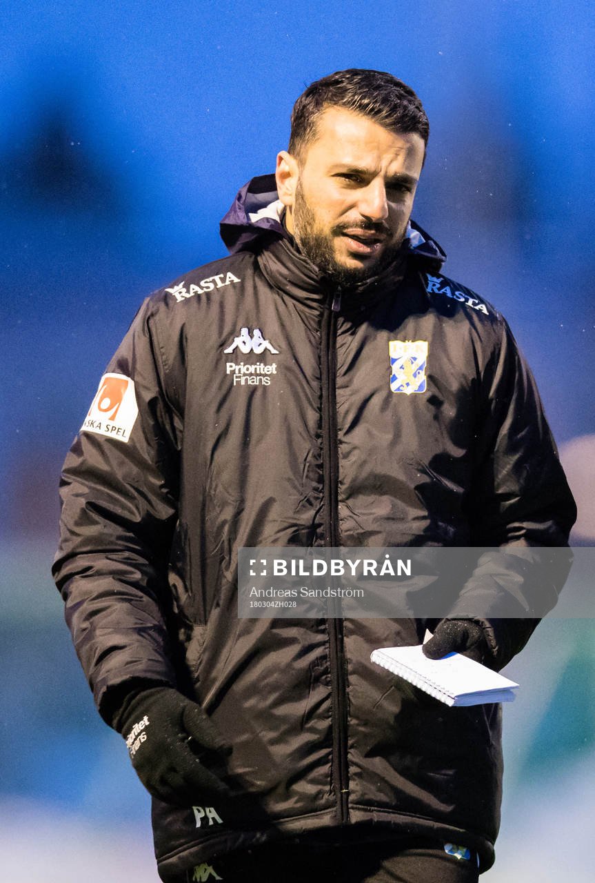 IFK Göteborgs tränare Poya Asbaghi
