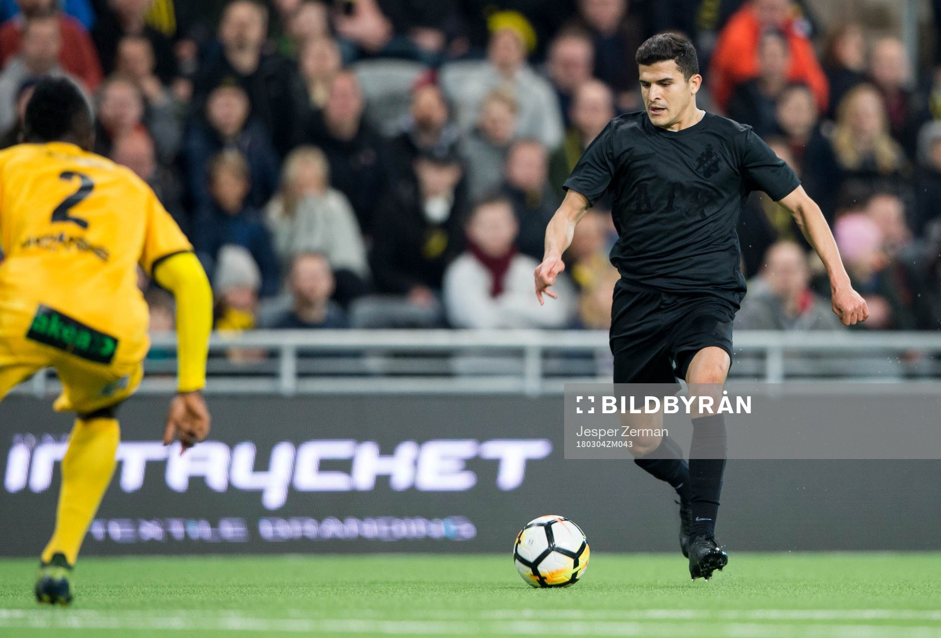 s Tarik Elyounoussi