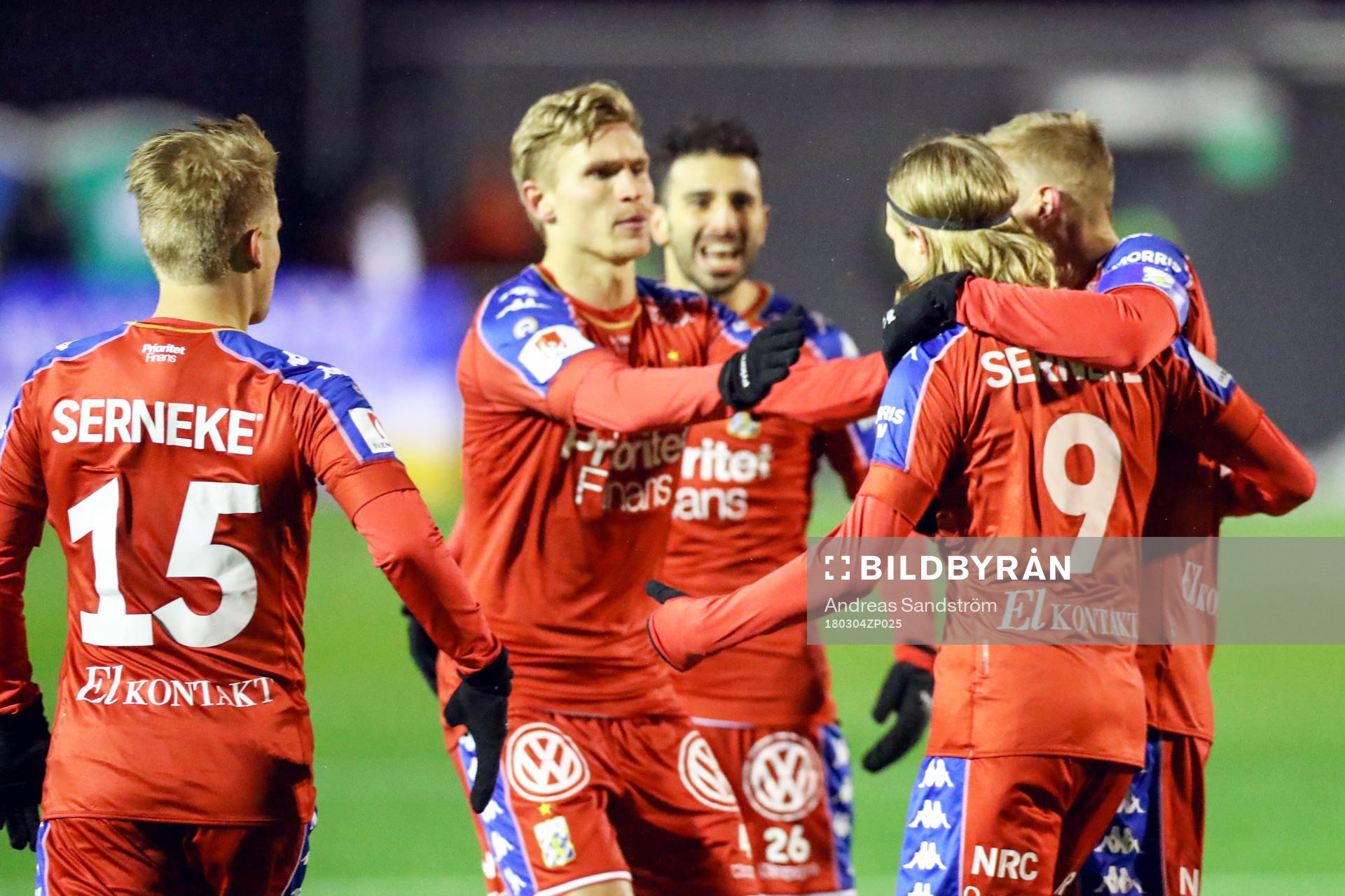 IFK Göteborgs Elias Mar Omarsson jublar med lagkamrater