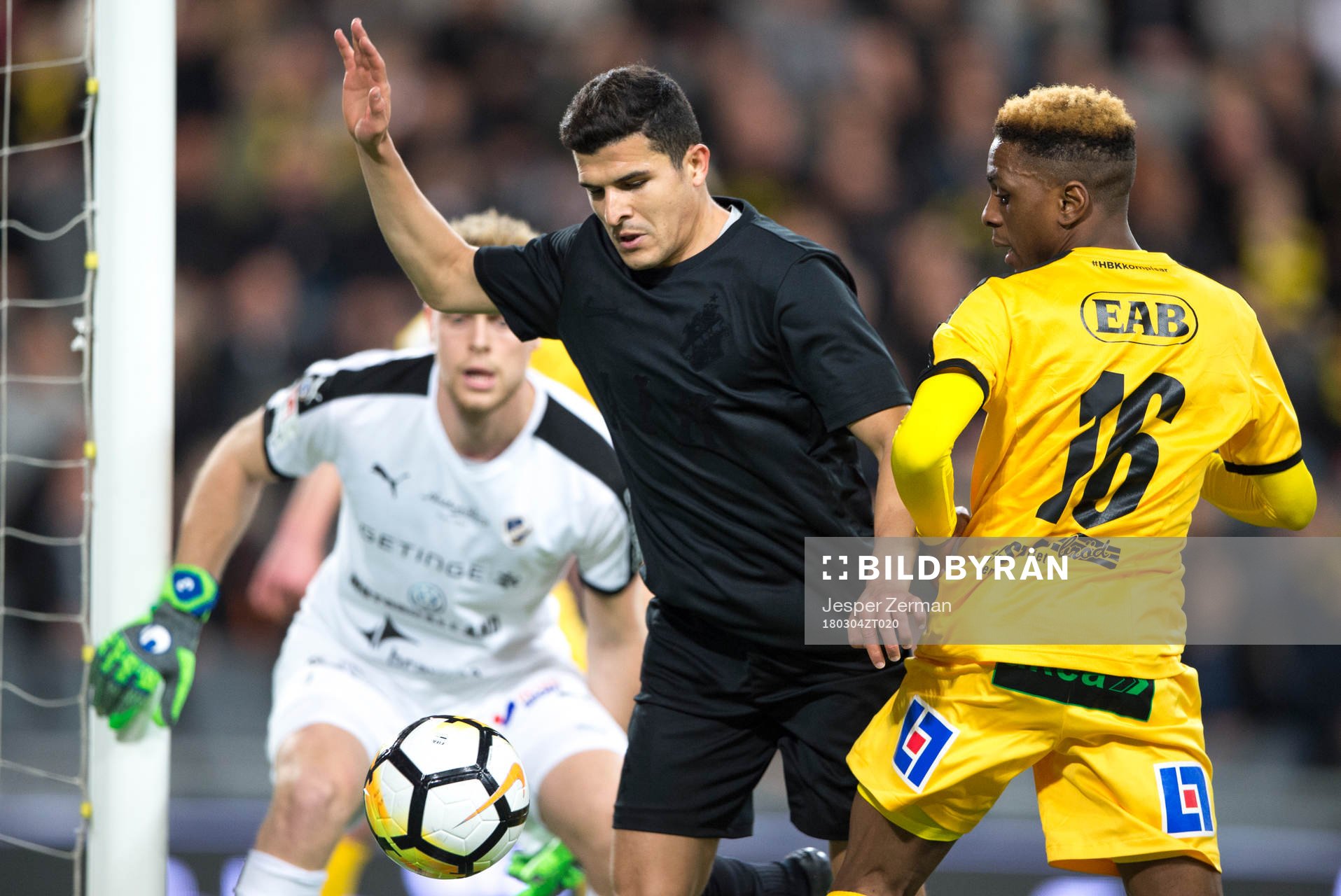 s Tarik Elyounoussi