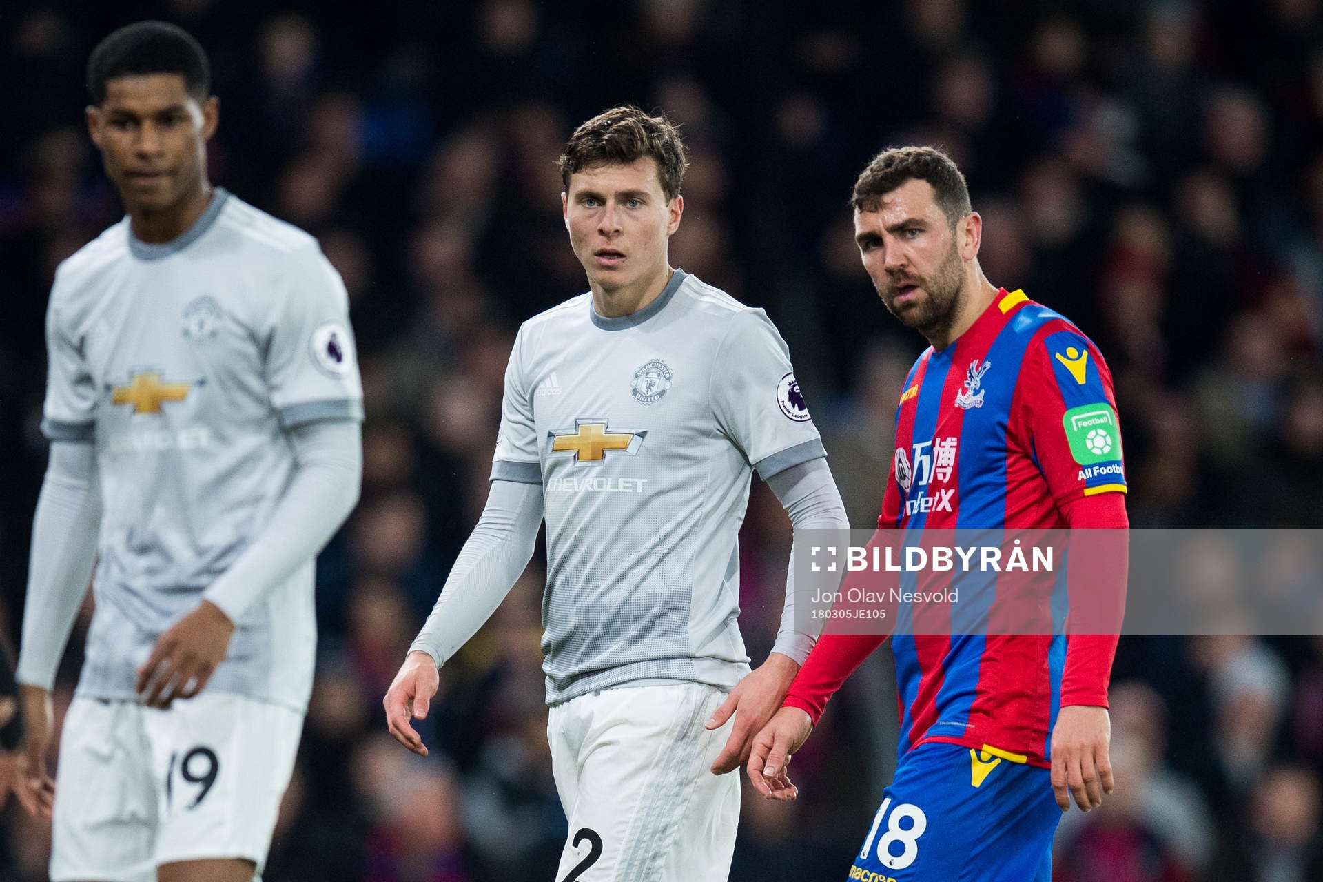 Marcus Rashford of Manchester United, Victor Lindelöf of Manchester United and James McArthur of Crystal Palace during the Premier League match between Crystal Palace and Manchester United on March 5, 2018 in London.