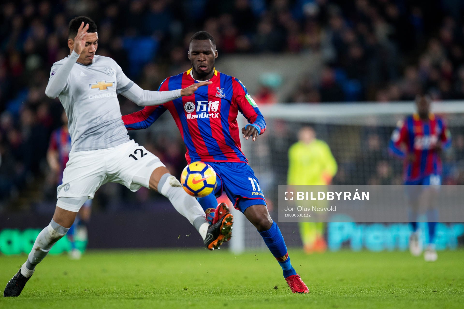 Chris Smalling of Manchester United and Christian Benteke