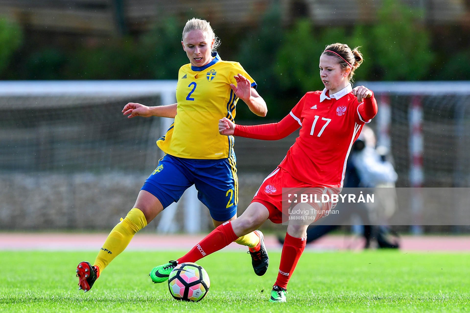 Sveriges Jonna Andersson och Rysslands Sofiia Shishkina