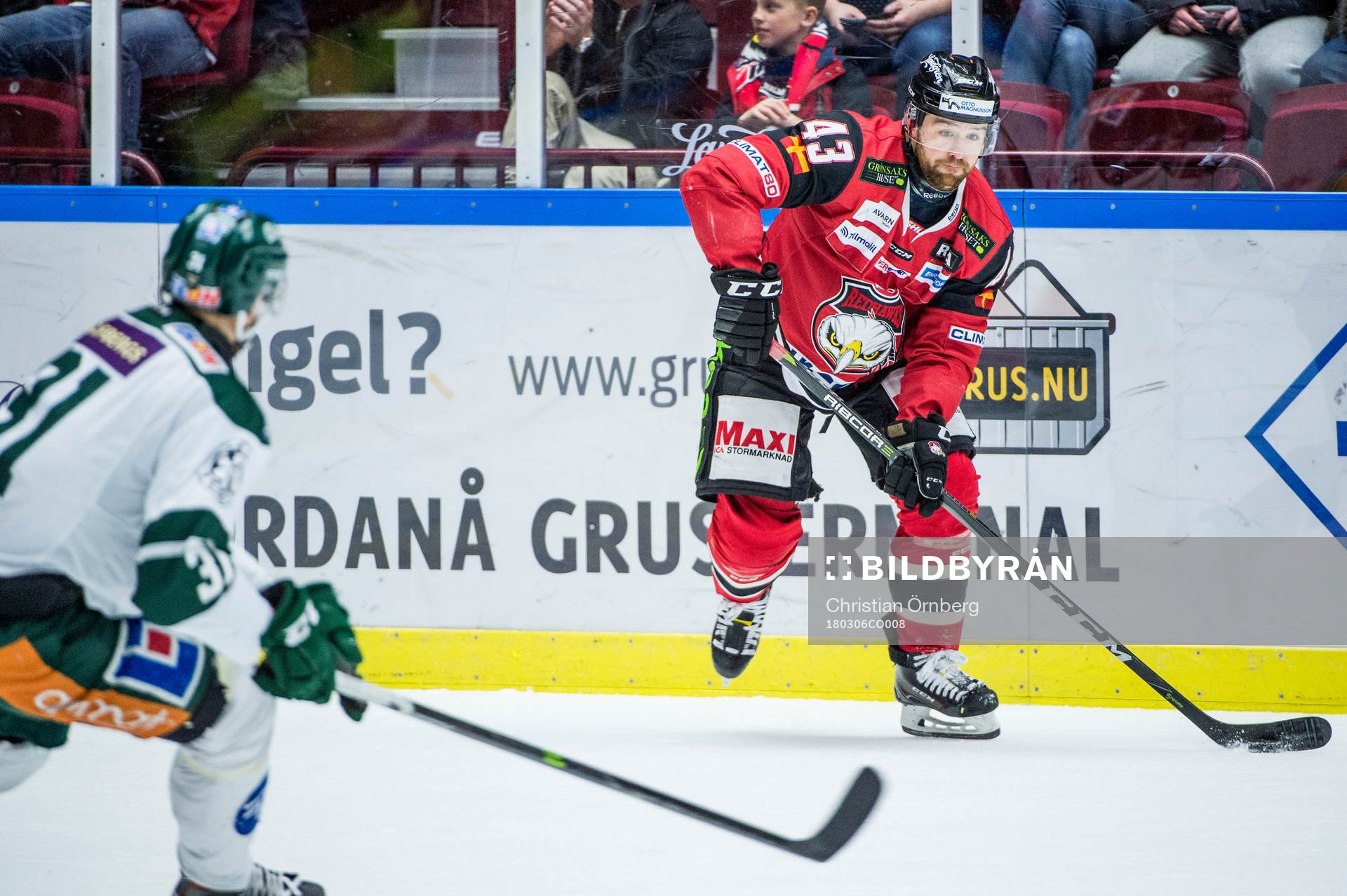 Malmö Redhawks Nichlas Hardt mot Färjestads Dick Axelsson