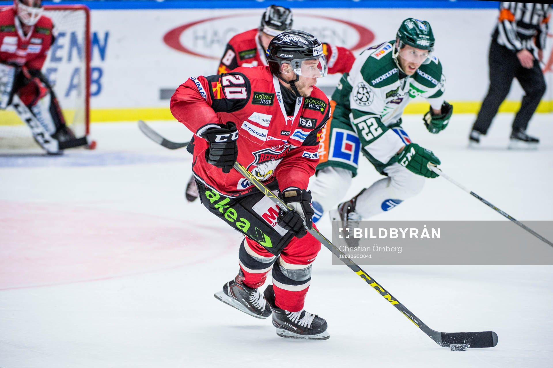 Malmö Redhawks Erik Forssell mot Färjestads Per Åslund