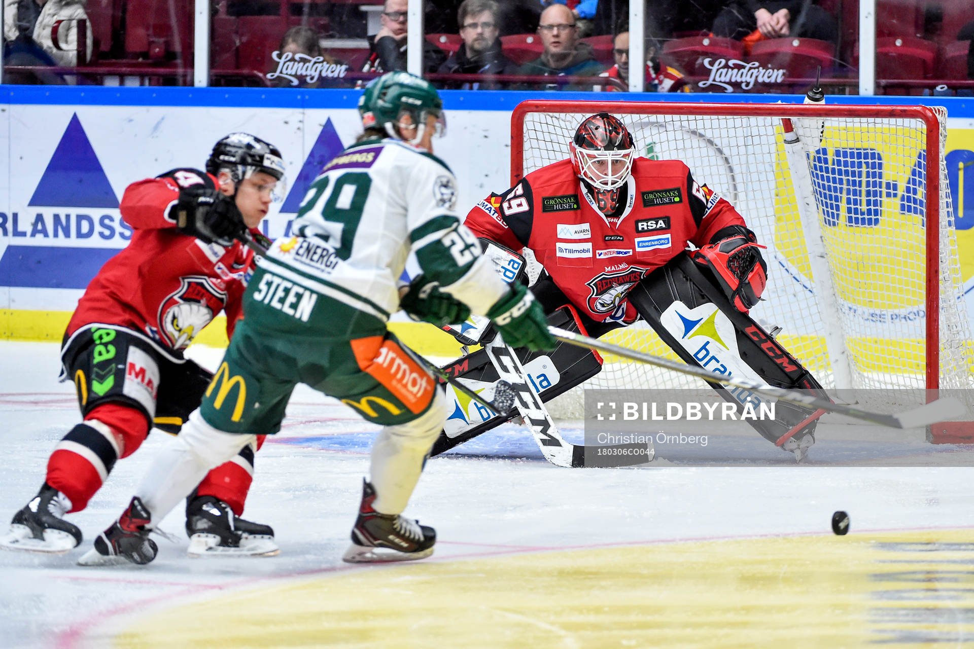 Färjestads Oskar Steen och Malmö Redhawks Tuukka