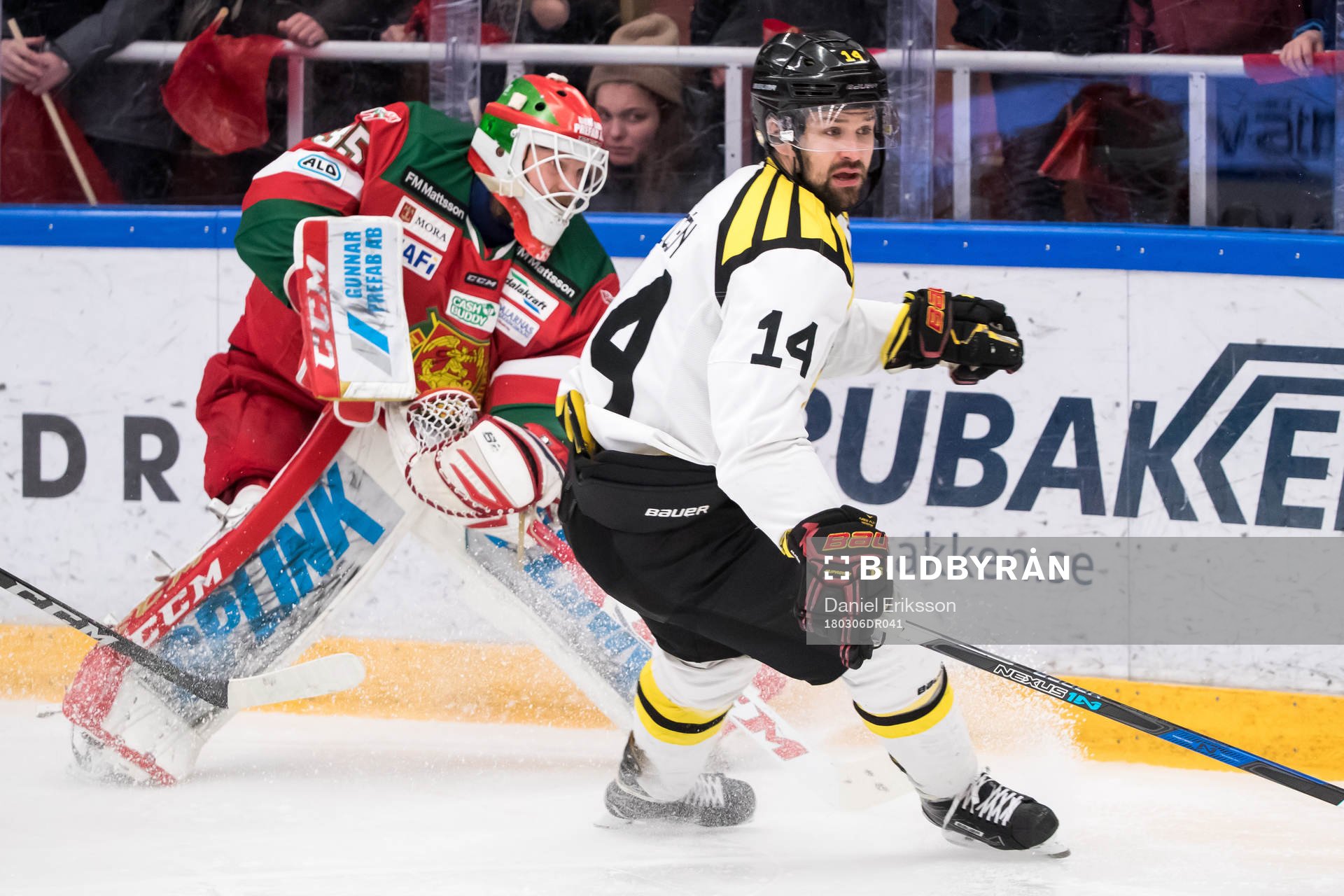 Moras målvakt Christian Engstrand och Brynäs Johan Alcén