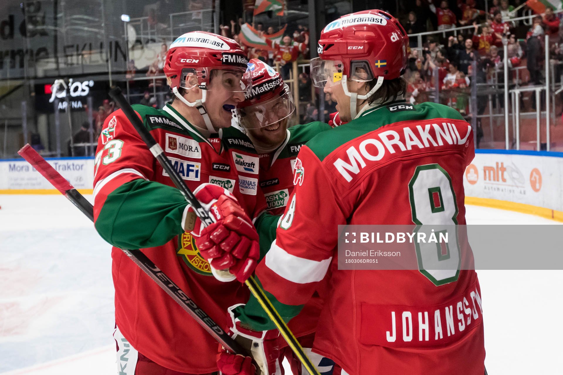 Moras Robin Johansson jublar