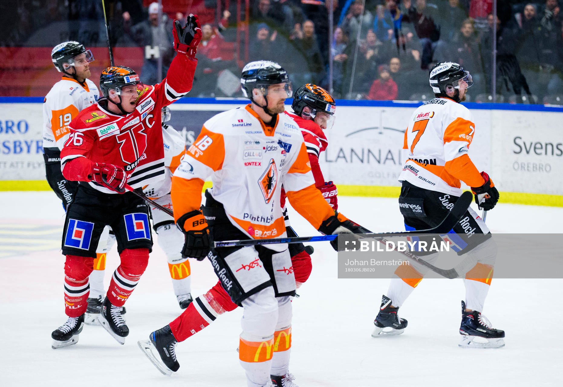 Örebros Tom Wandell gör 1-0 och jublar