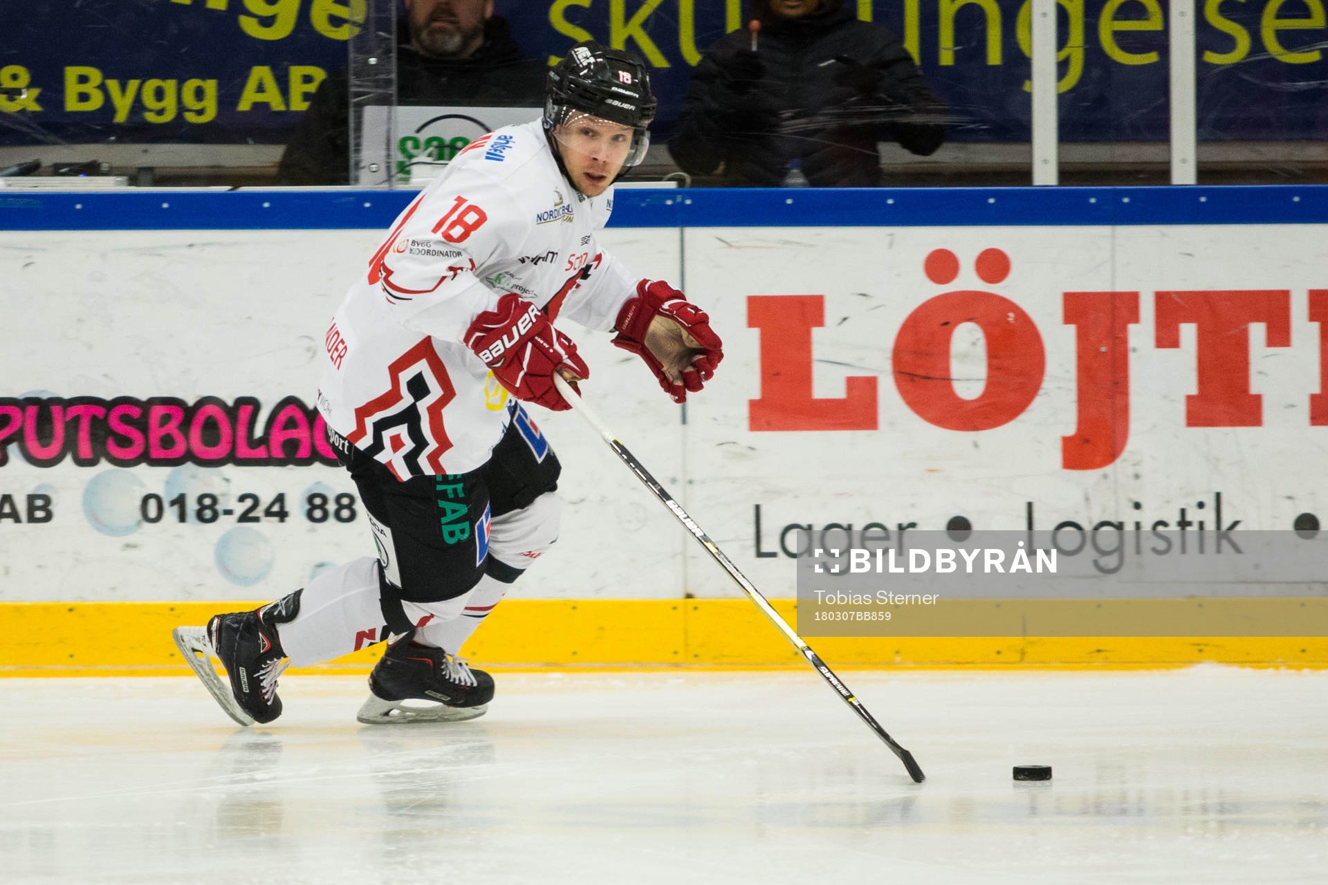Vita Hästens Jonathan Tholander