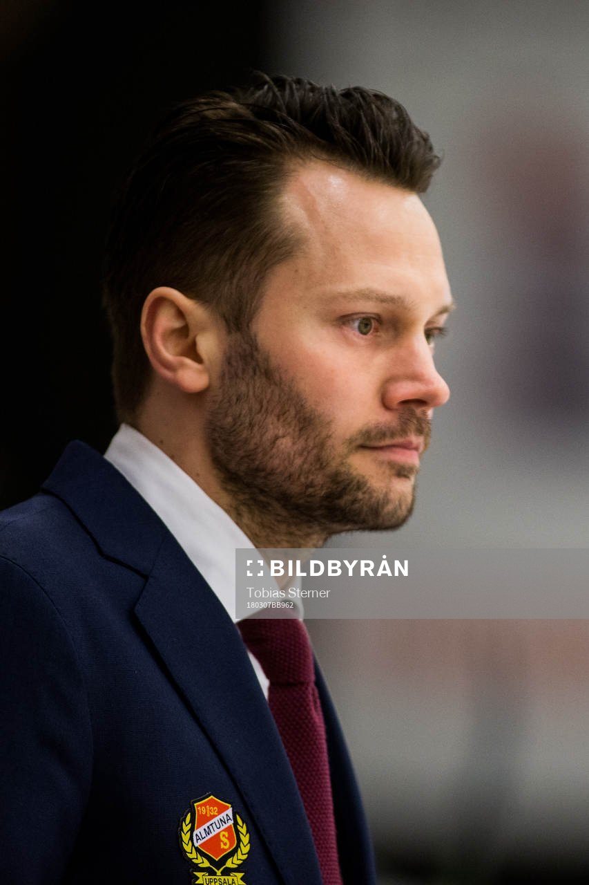 Almtunas assisterande tränare Martin Gudmundsson