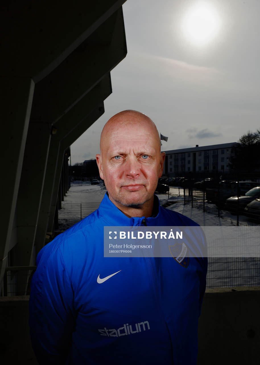 Tränare Tony Martinsson, ledare för fotbollsakademin