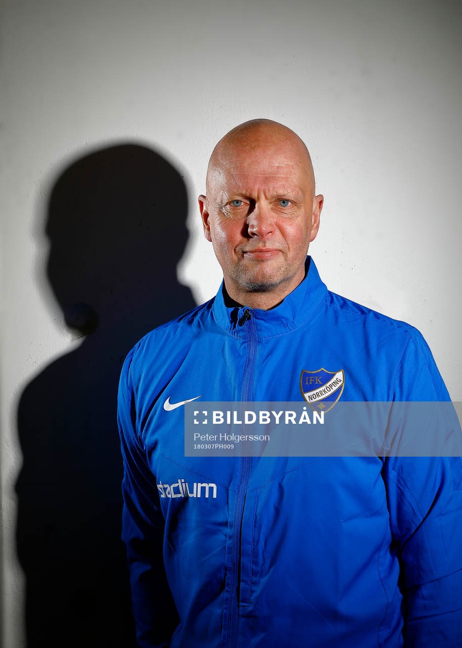 Tränare Tony Martinsson, ledare för fotbollsakademin