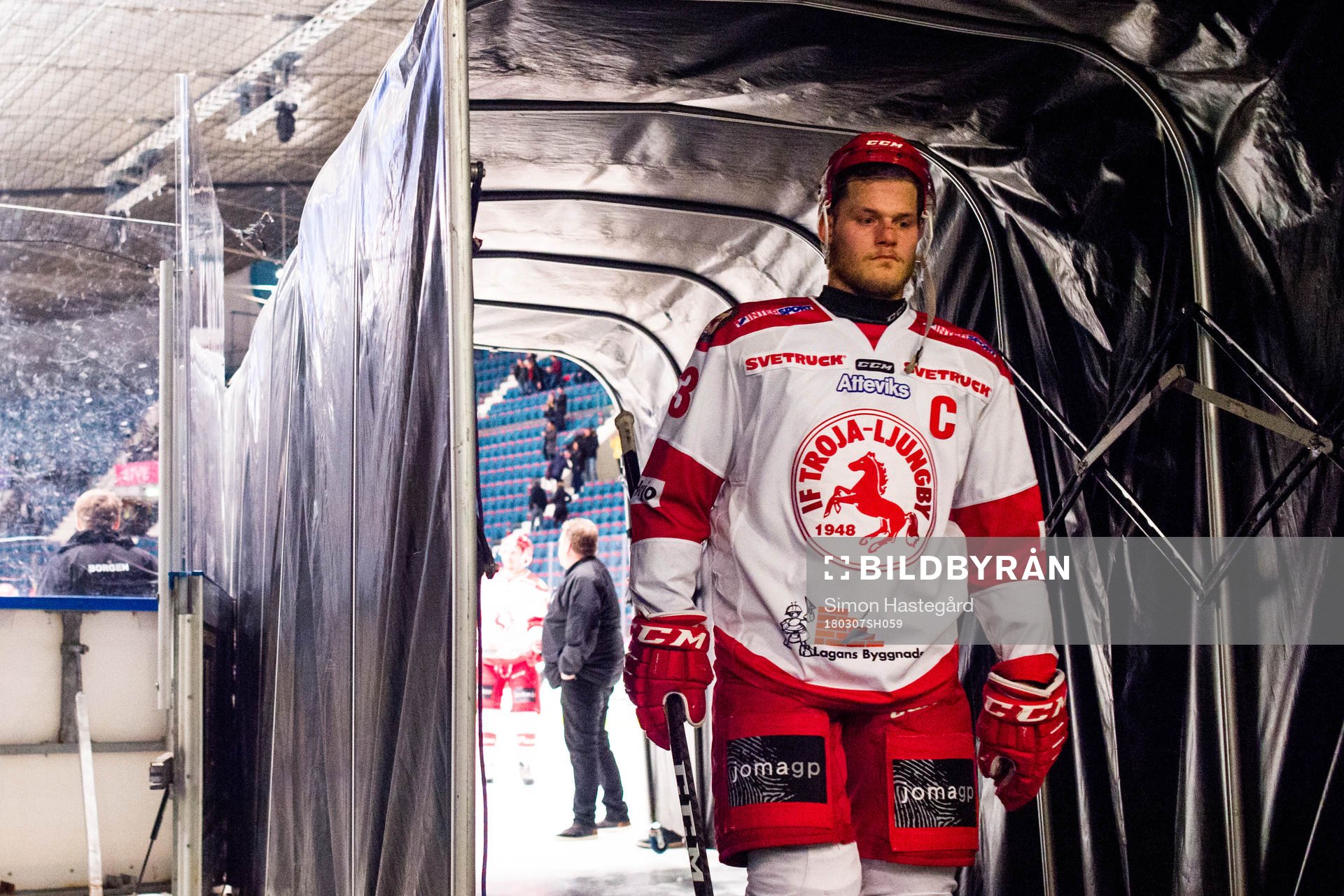 Trojas Daniel Karlsson deppar