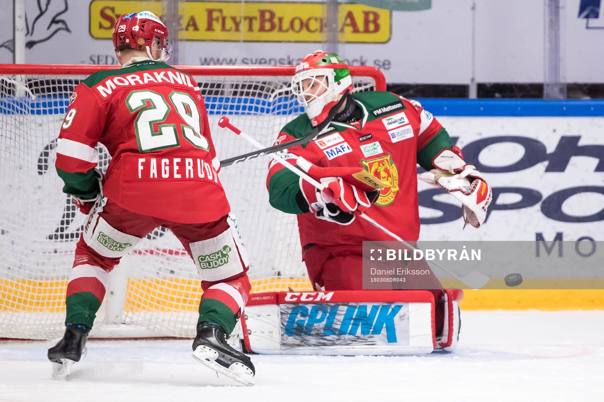 Moras Marcus Fagerudd och Moras målvakt Christian