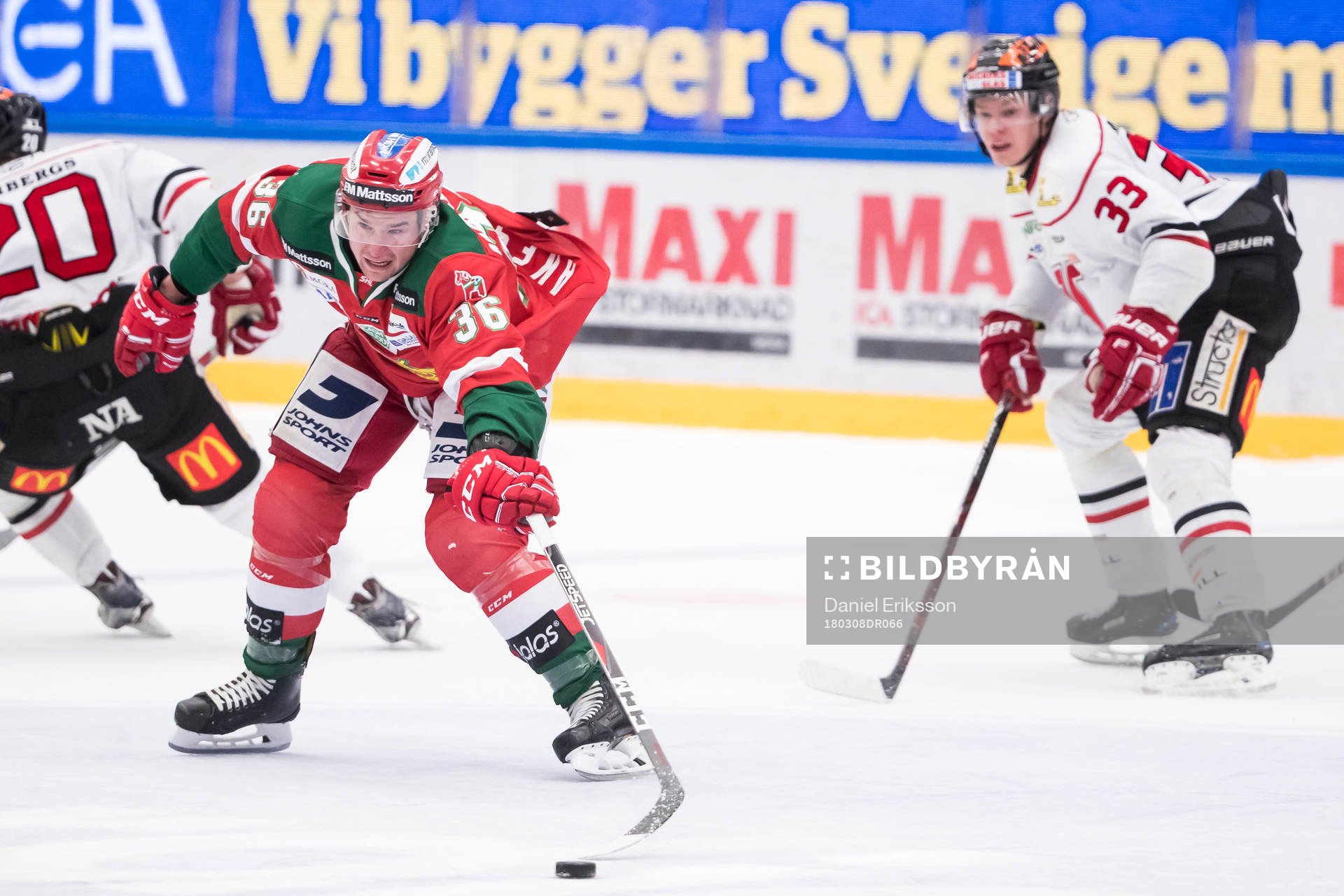 Moras Jason Akeson   i ishockeymatchen i SHL mellan Mora