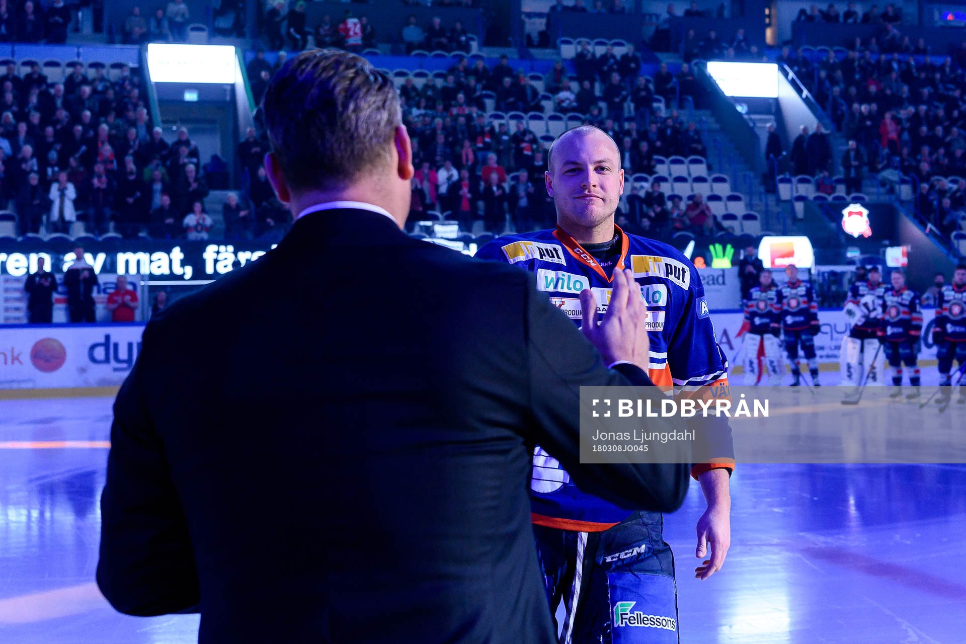 Växjös Oliver Bohm uppmärksammas för 300 SHL matcher