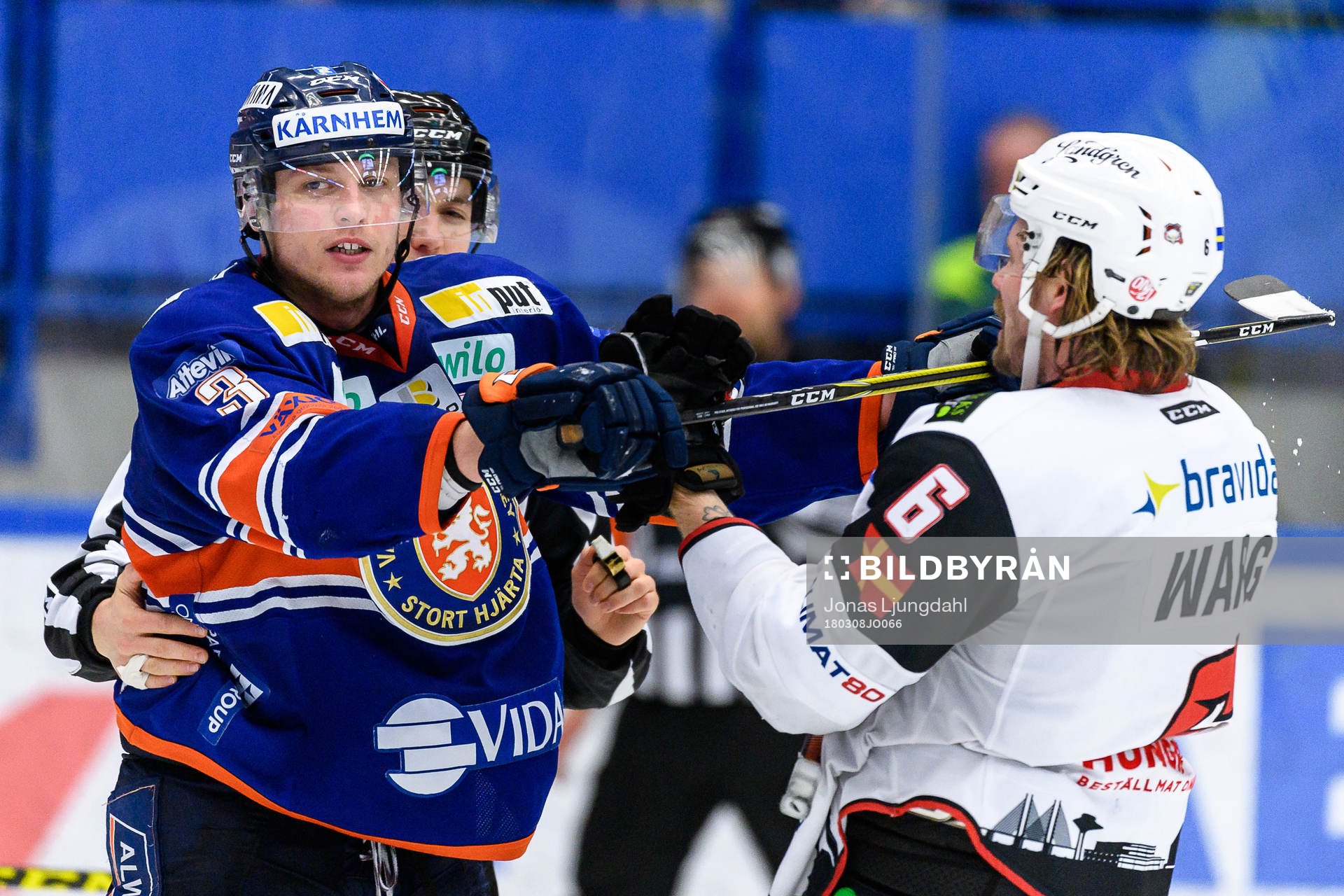 Gruff mellan Växjös Oliver Bohm och Malmö Redhawks