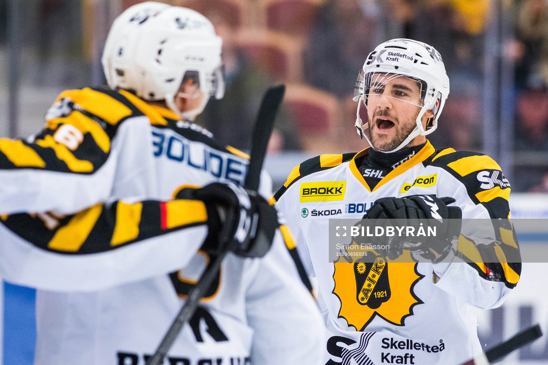 Skellefteås Bud Holloway jublar