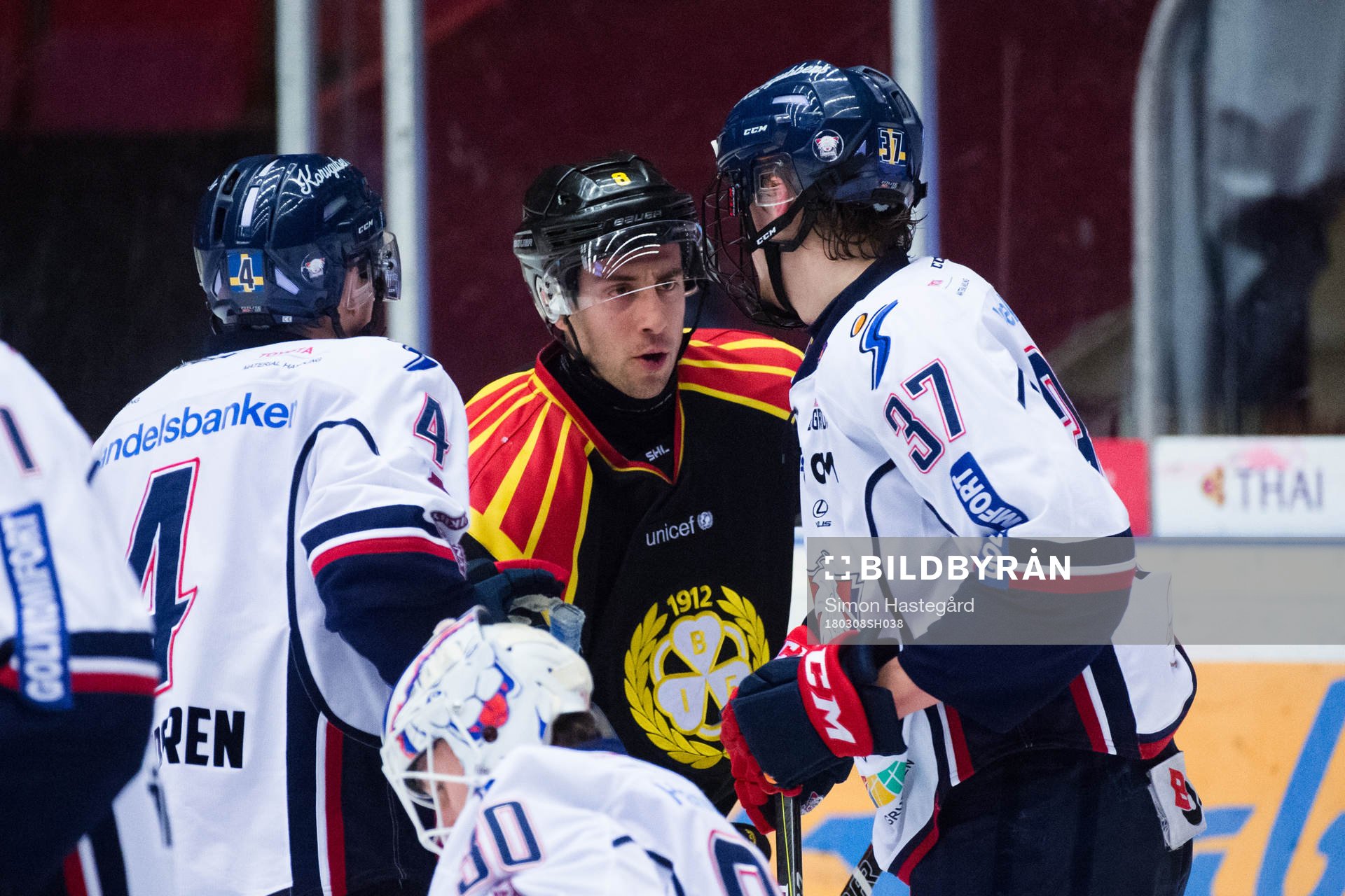 Brynäs Aaron Palushaj och Linköpings Adam Ginning