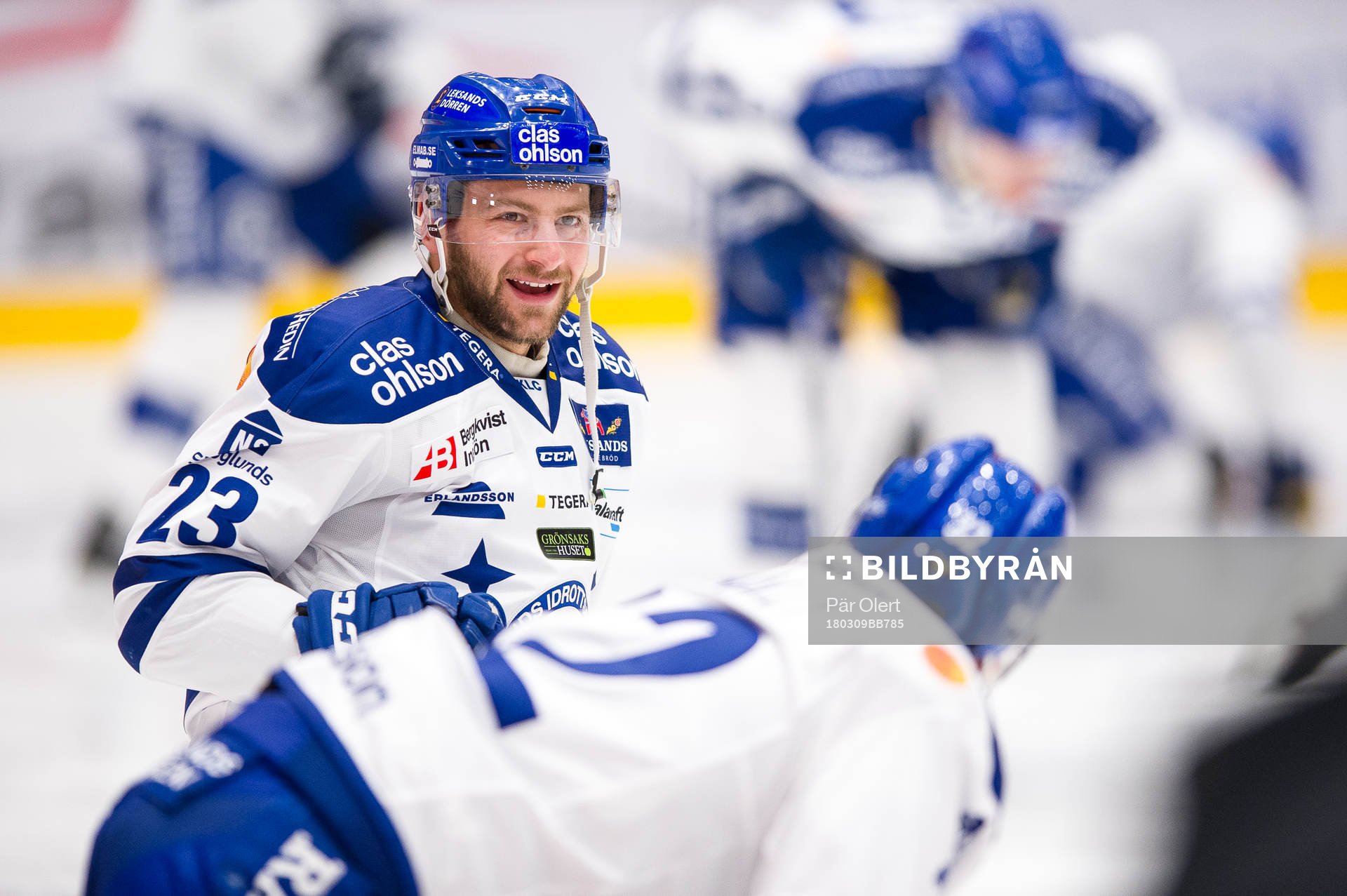 Leksands Alex Friesen värmer upp