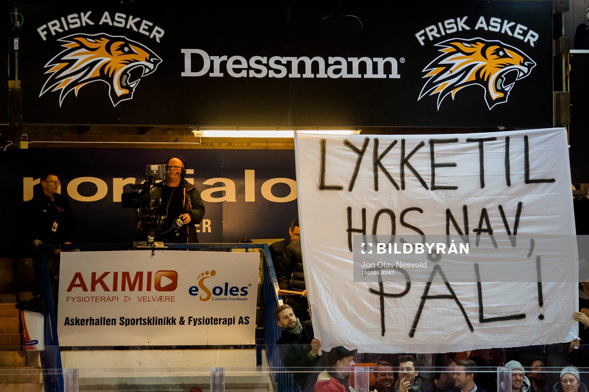 A sign with a message to Pål Kristian Gulbrandsen, head