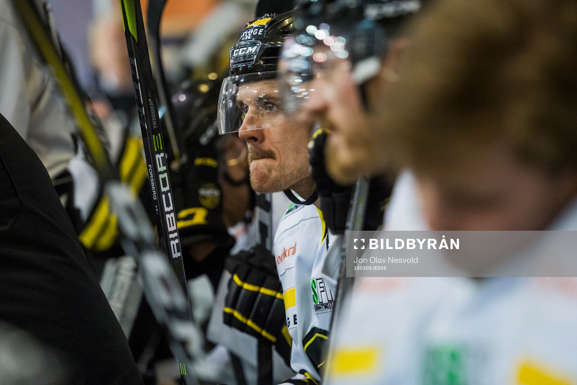 Kristian Forsberg of Stavanger Oilers looks dejected