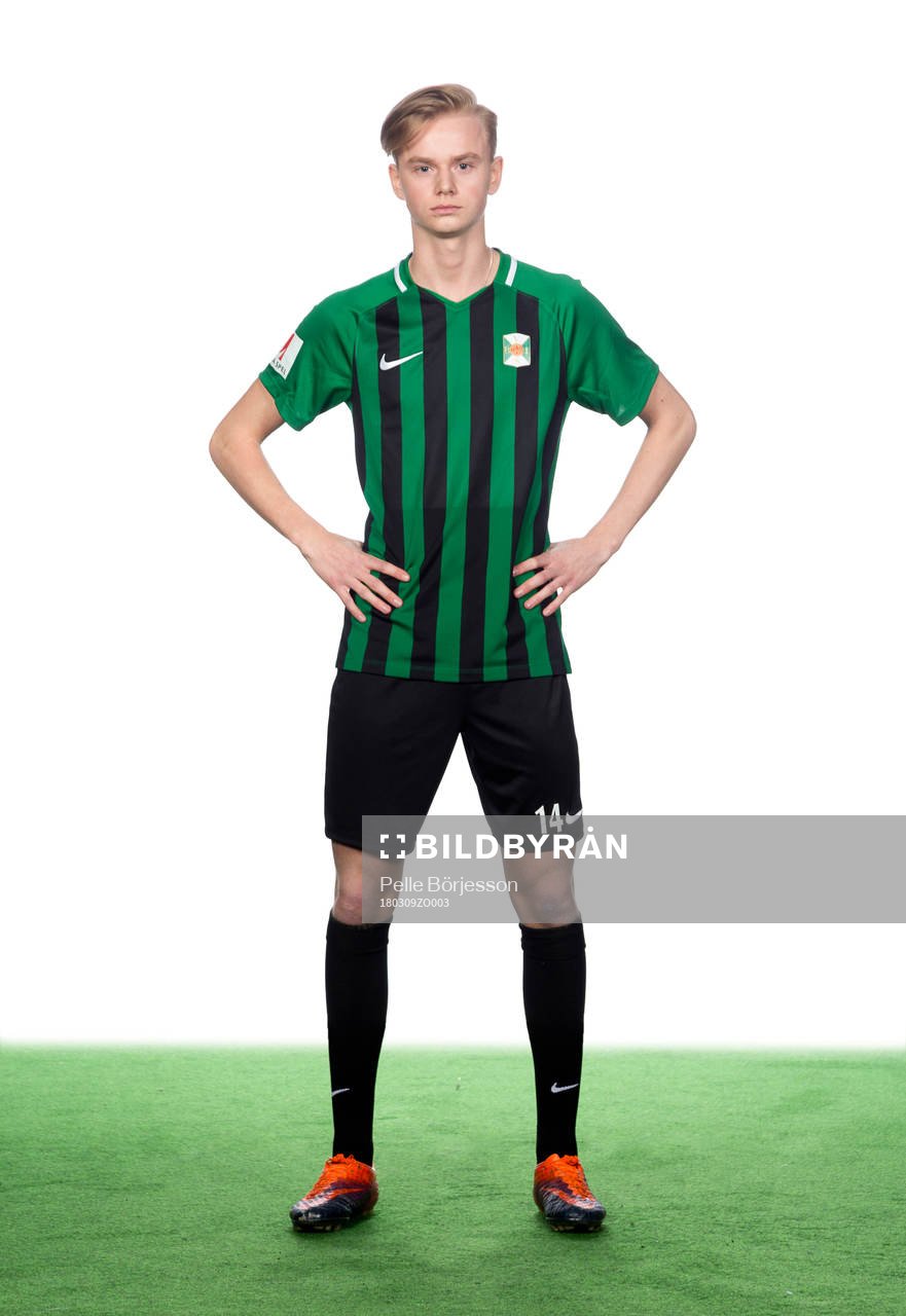 Varbergs Axel Olsson poserar för ett porträtt den 9 mars 2018 i Varberg.