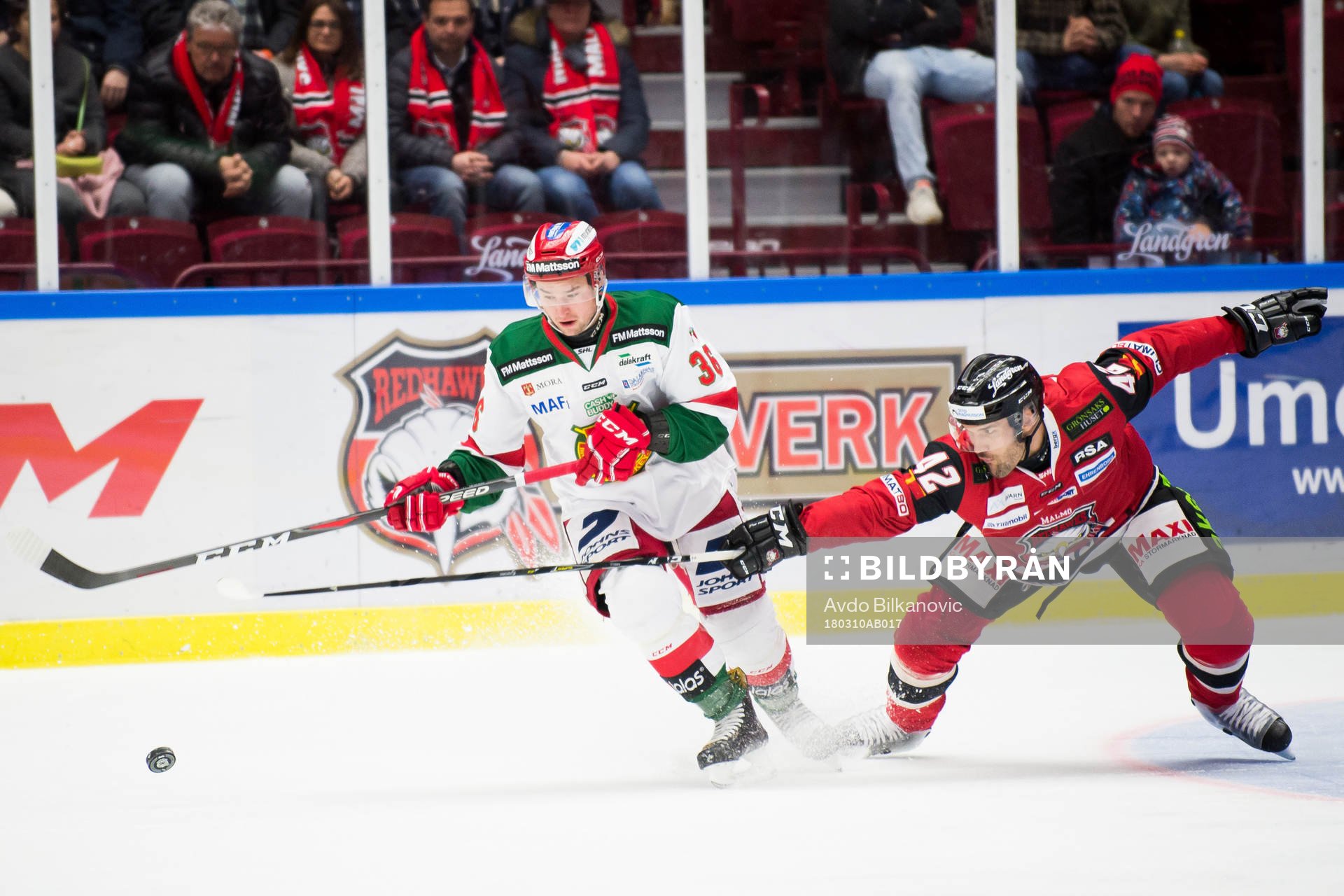 Malmö Redhawks Niklas Arell och Moras Jason Akeson