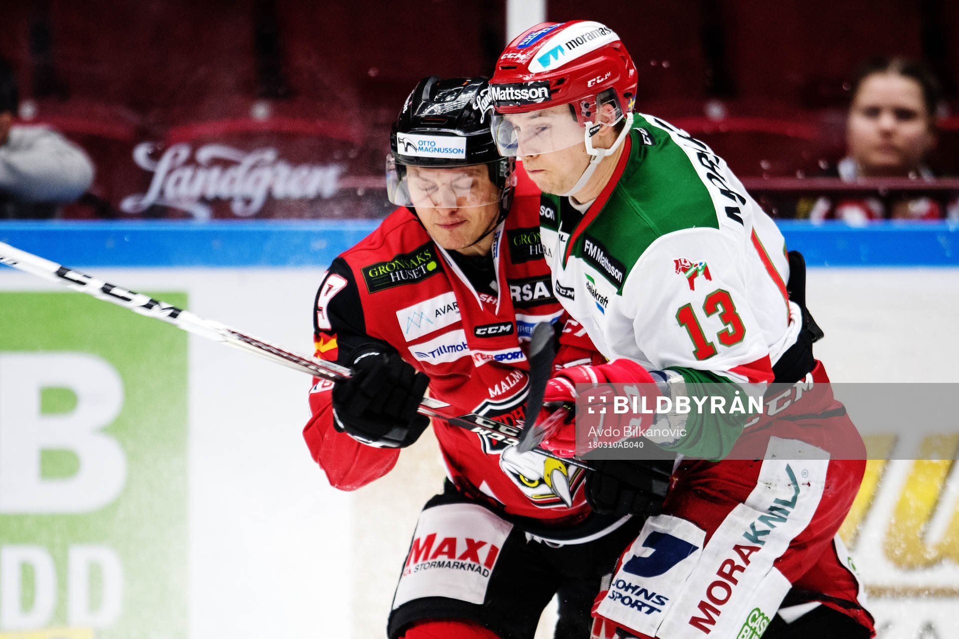 Malmö Redhawks Rhett Rakhshani och Moras Emil Bejmo i