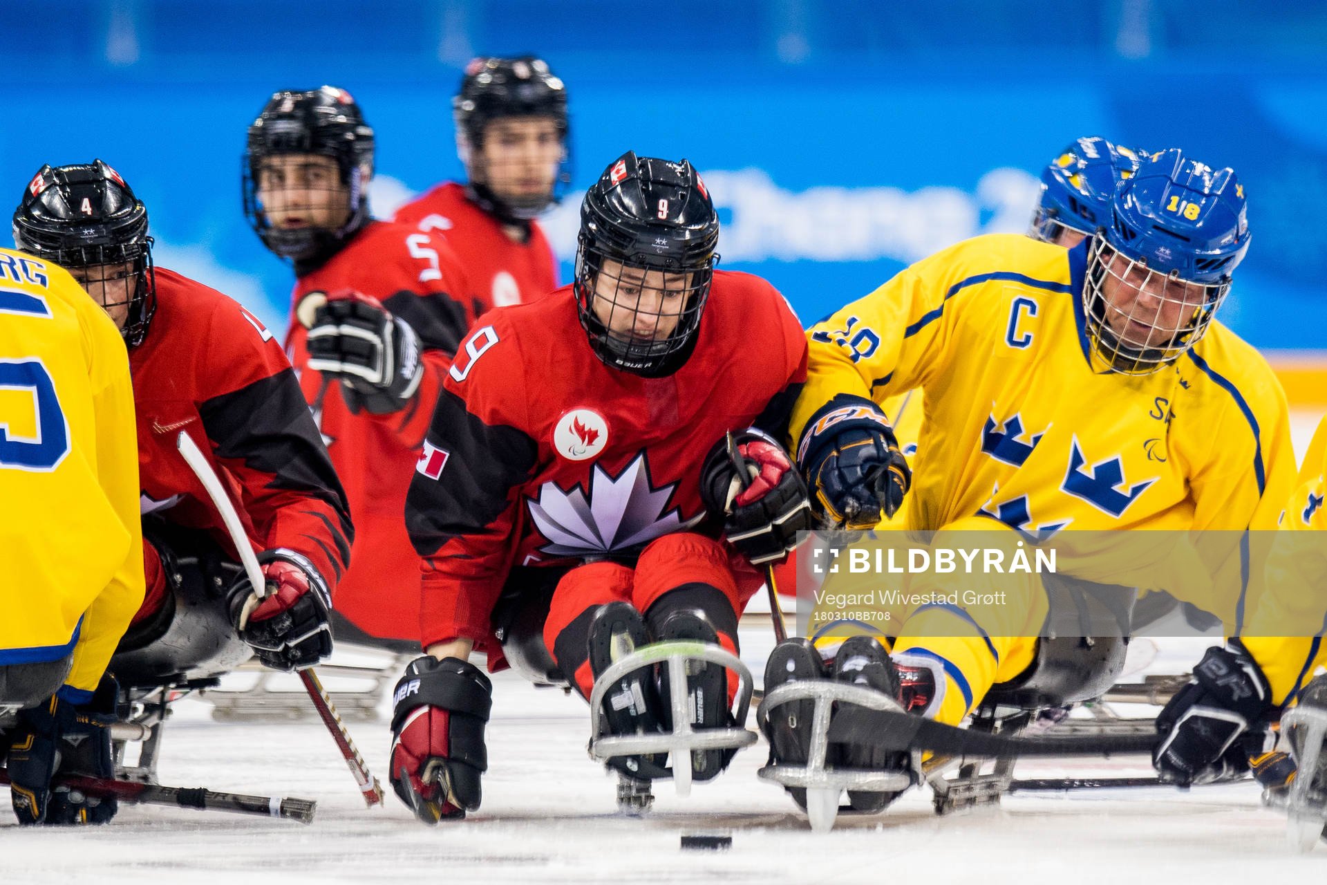 Corbyn Smith of Canada and Peter Ojala of Sweden