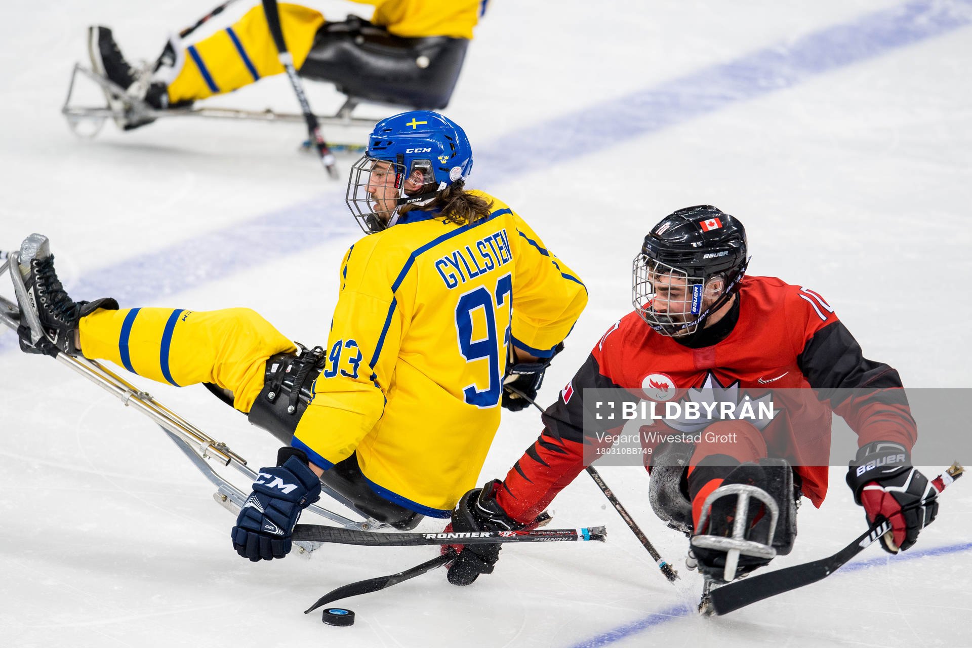 Maximilian Gyllsten of Sweden and Ben Delaney of Canada