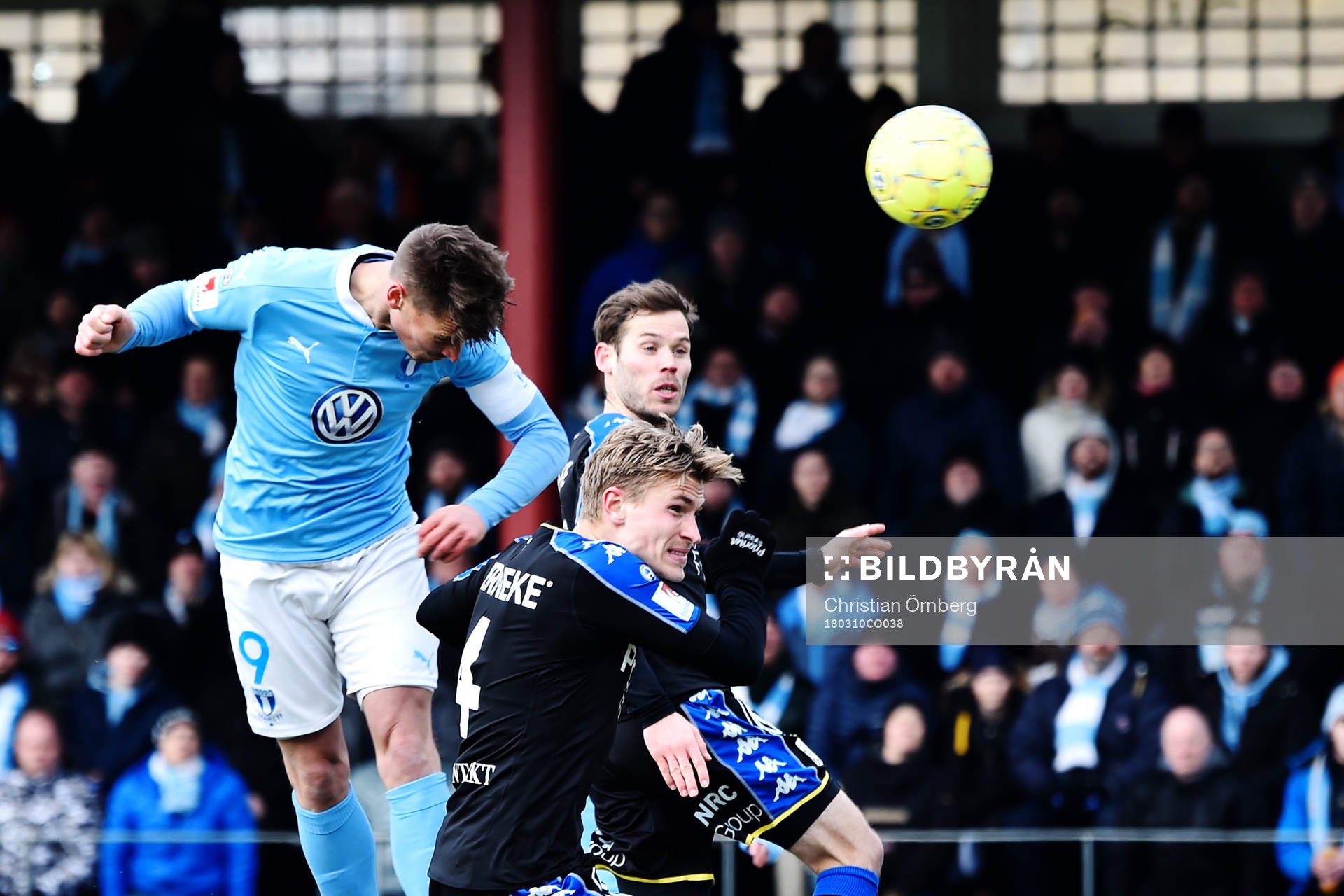 Malmö FFs Markus Rosenberg i nickduell med IFK Göteborgs