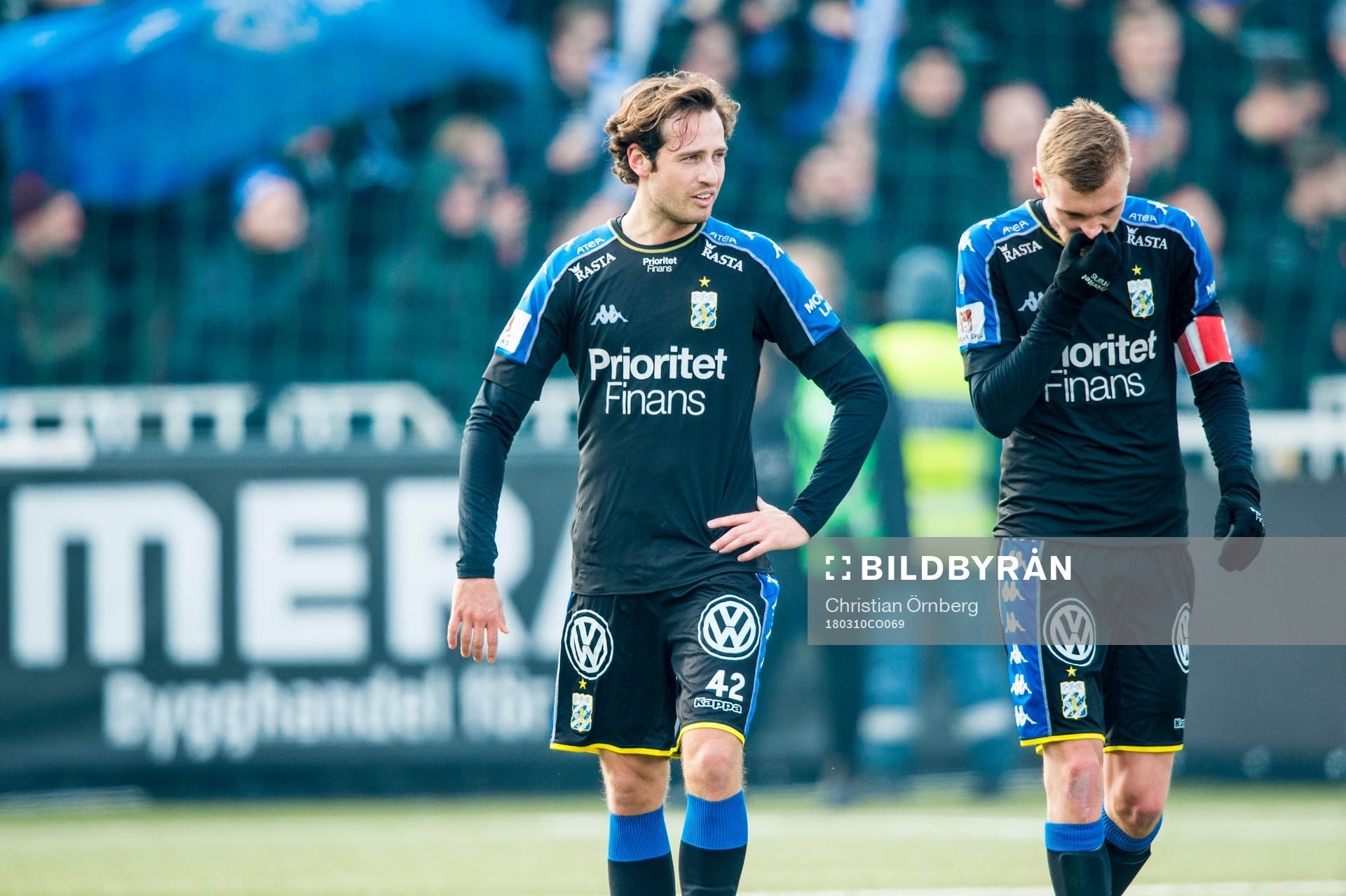 IFK Göteborgs Mikkel Diskerud och Sebastian Eriksson deppar