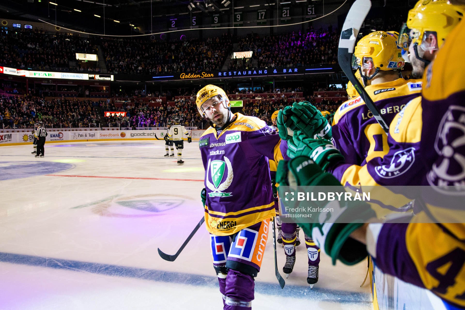 Färjestads Dick Axelsson jublar