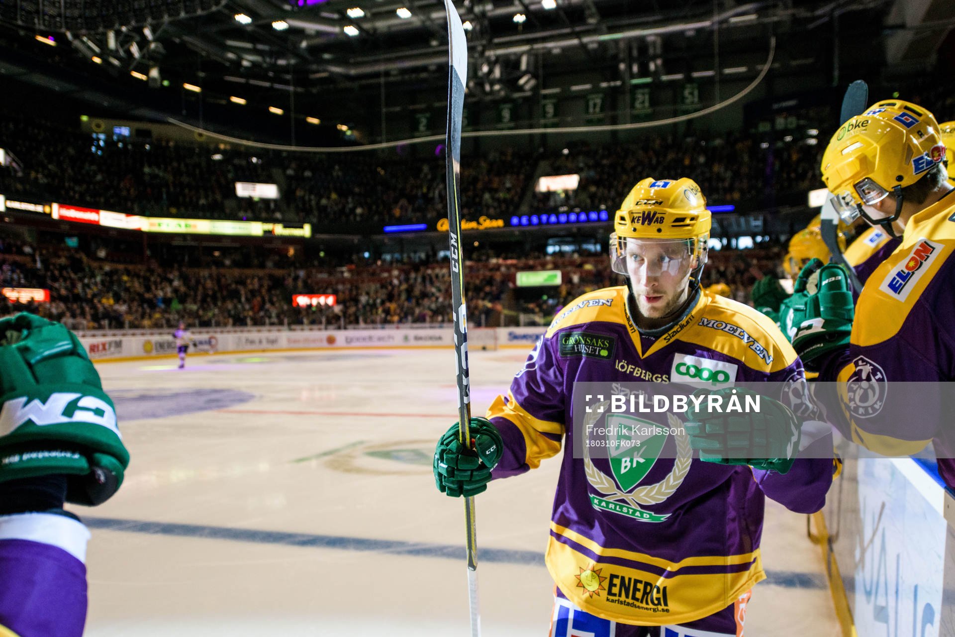 Färjestads Per Åslund jublar
