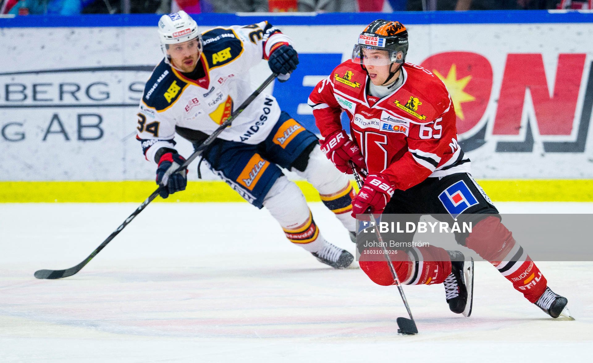 Djurgårdens Daniel Brodin och Örebros Sakari Manninen
