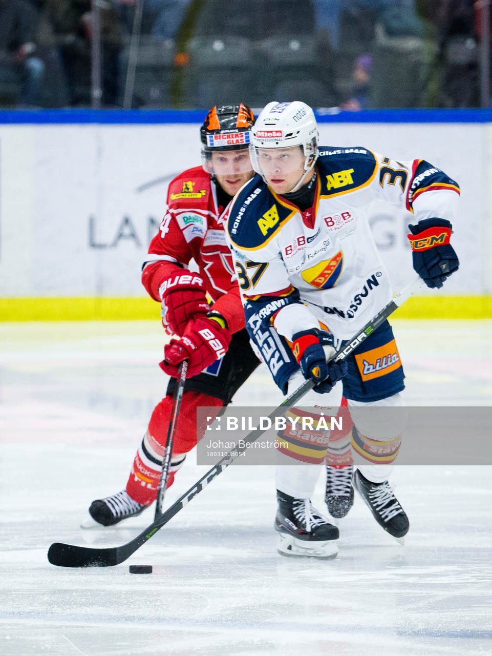 Örebros Tom Wandell och Djurgårdens Jesper Pettersson
